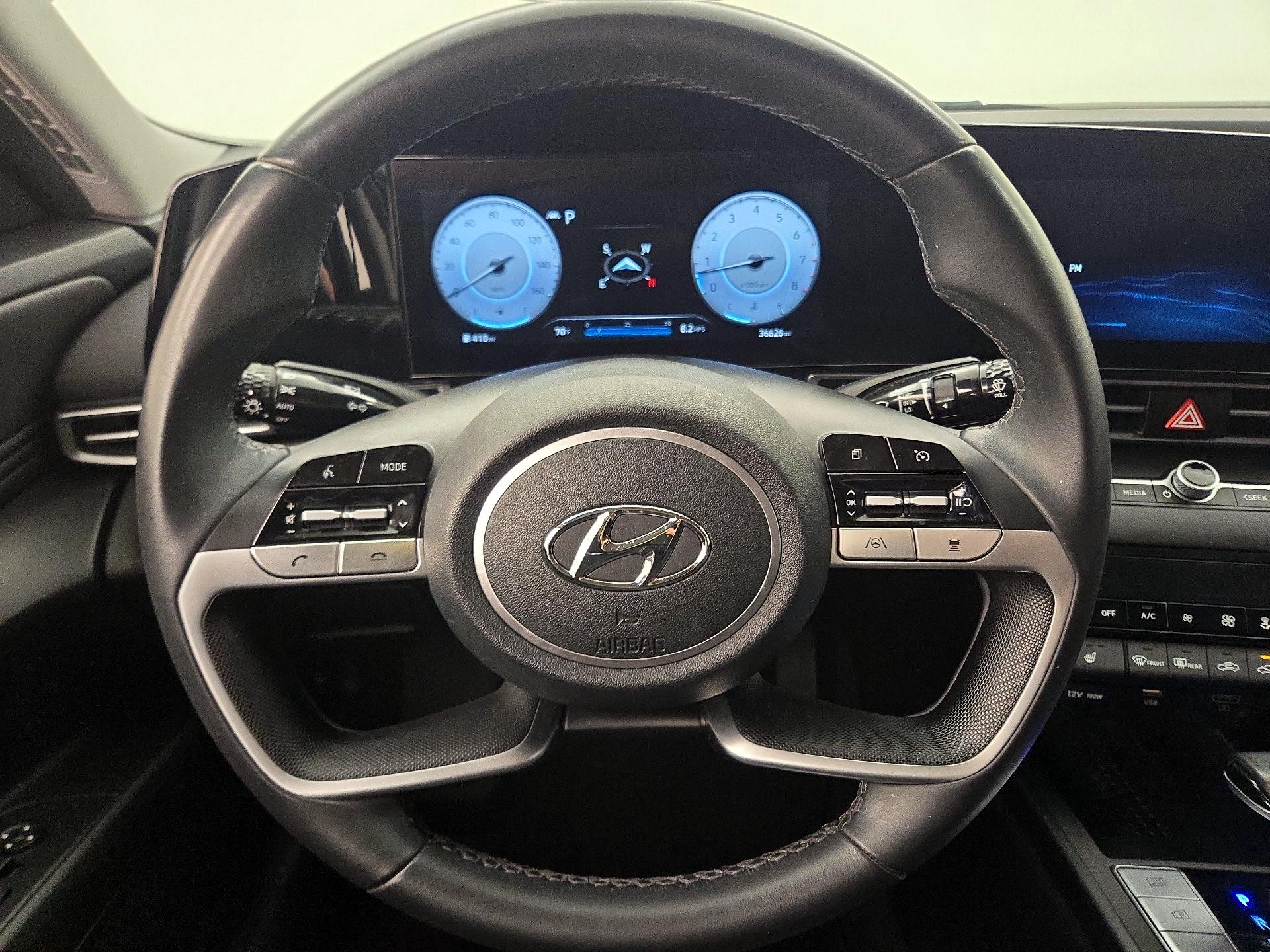 Thumbnail: 2023 Hyundai Elantra - 10