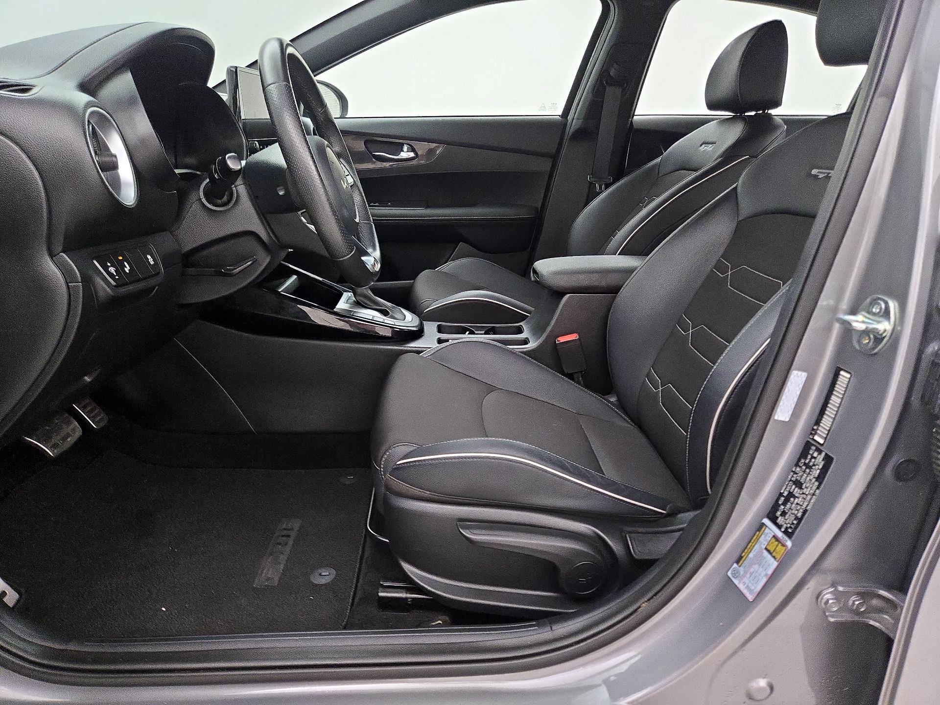 Thumbnail: 2024 Kia Forte - 11