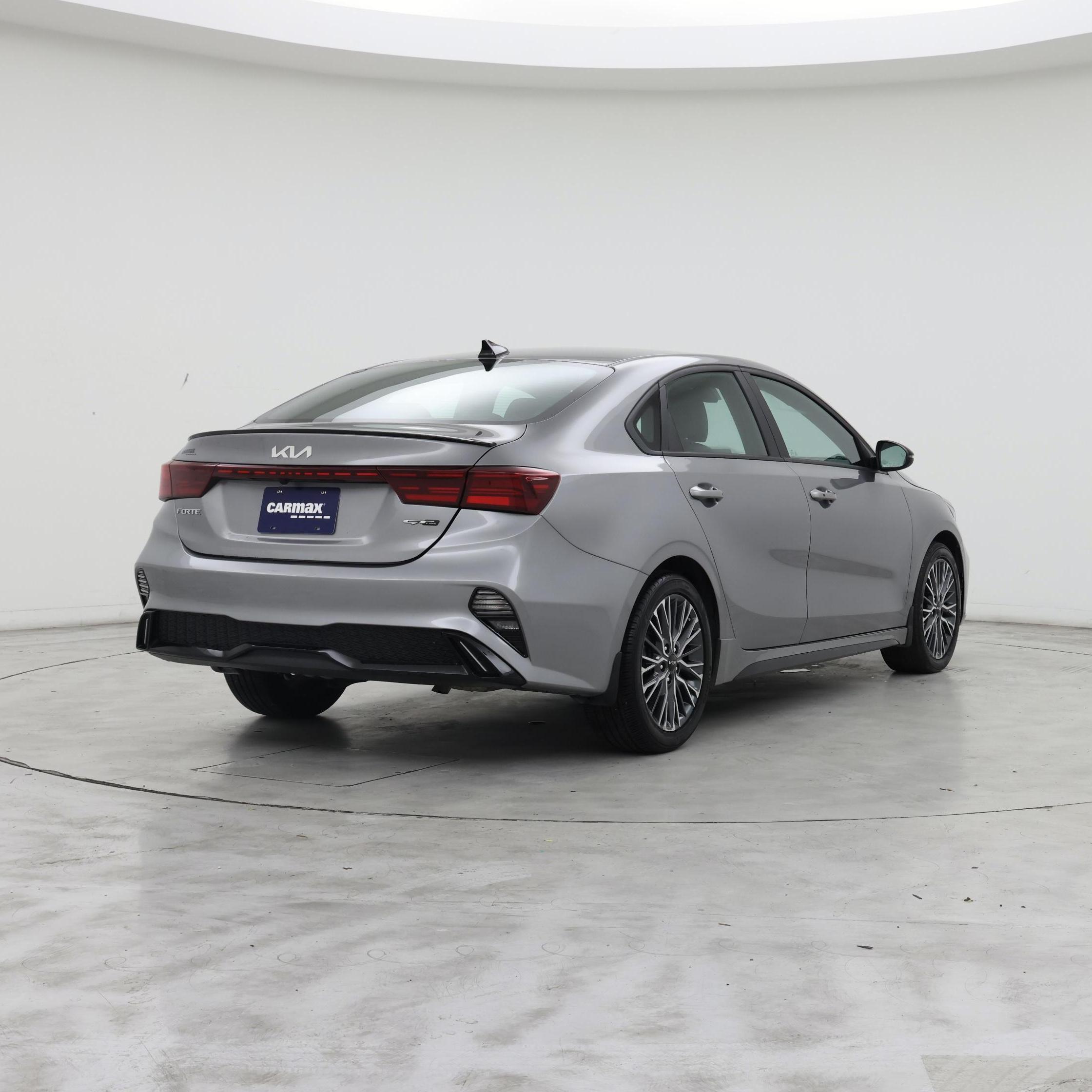 Thumbnail: 2024 Kia Forte - 8