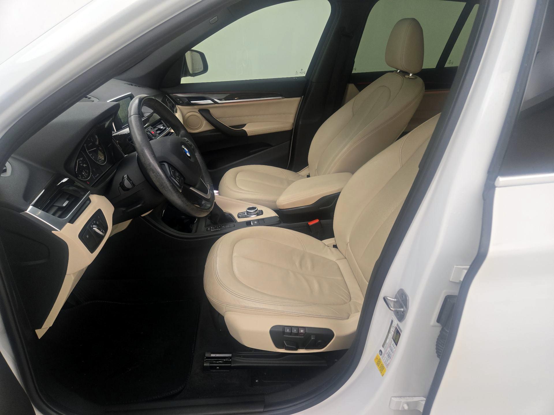 Thumbnail: 2017 BMW X1 - 11