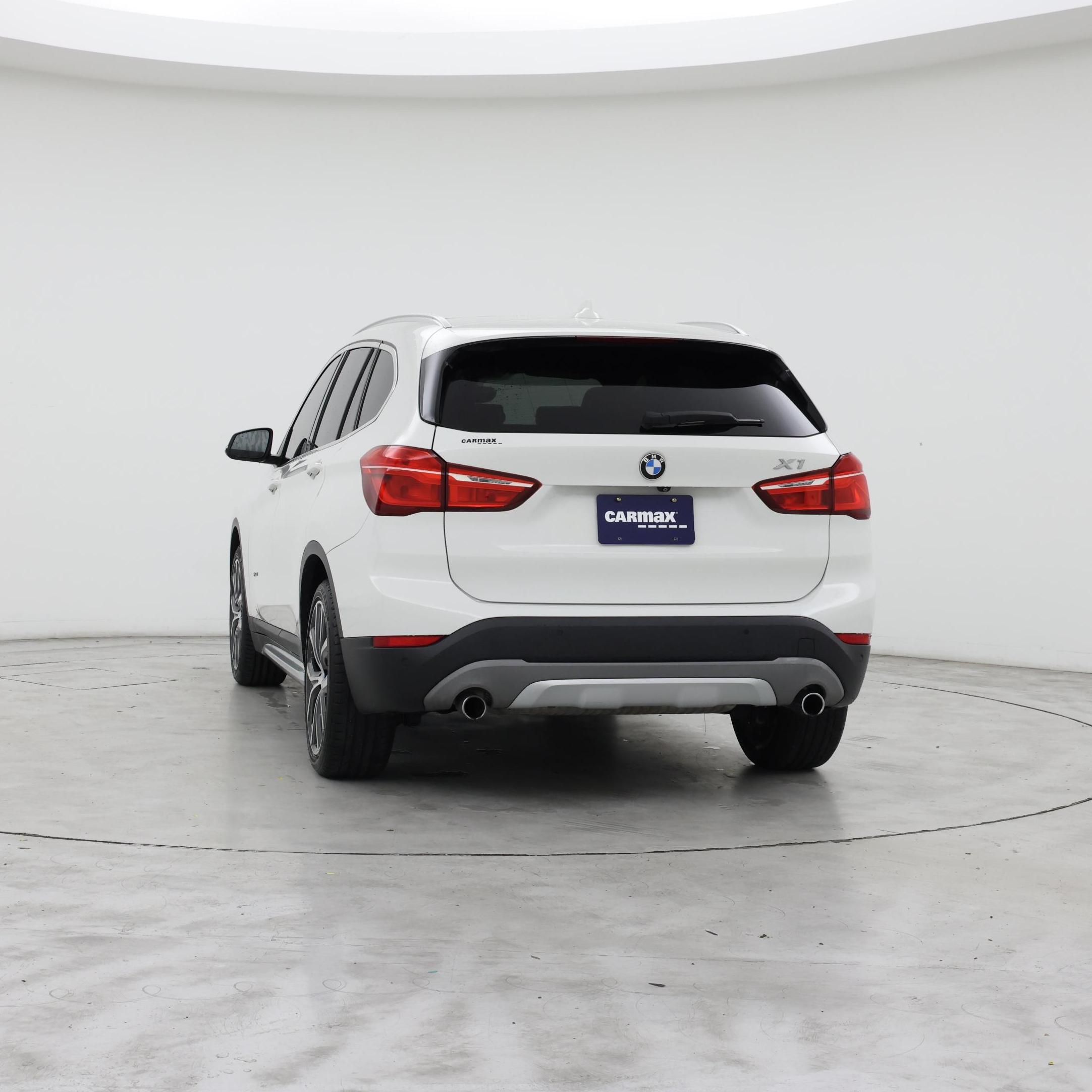 Thumbnail: 2017 BMW X1 - 6