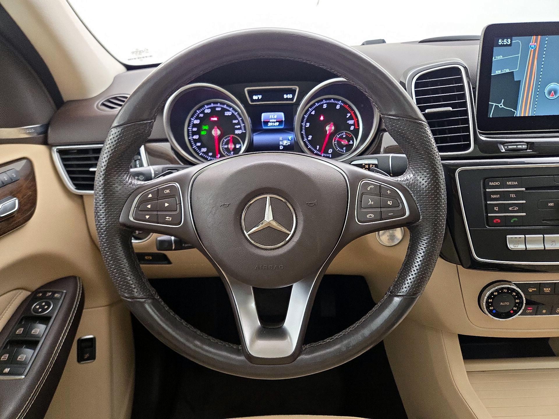 Thumbnail: 2017 Mercedes-Benz GLE - 10