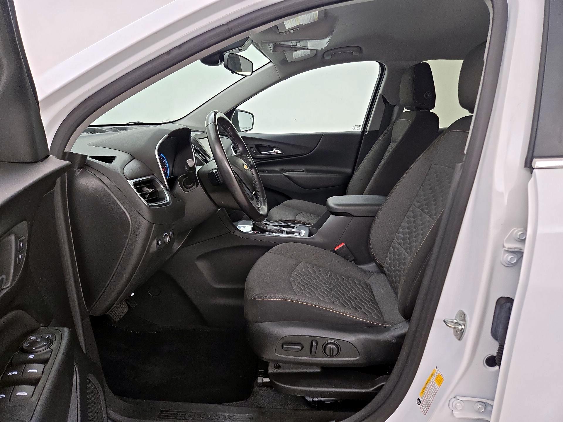 Thumbnail: 2021 Chevrolet Equinox - 11