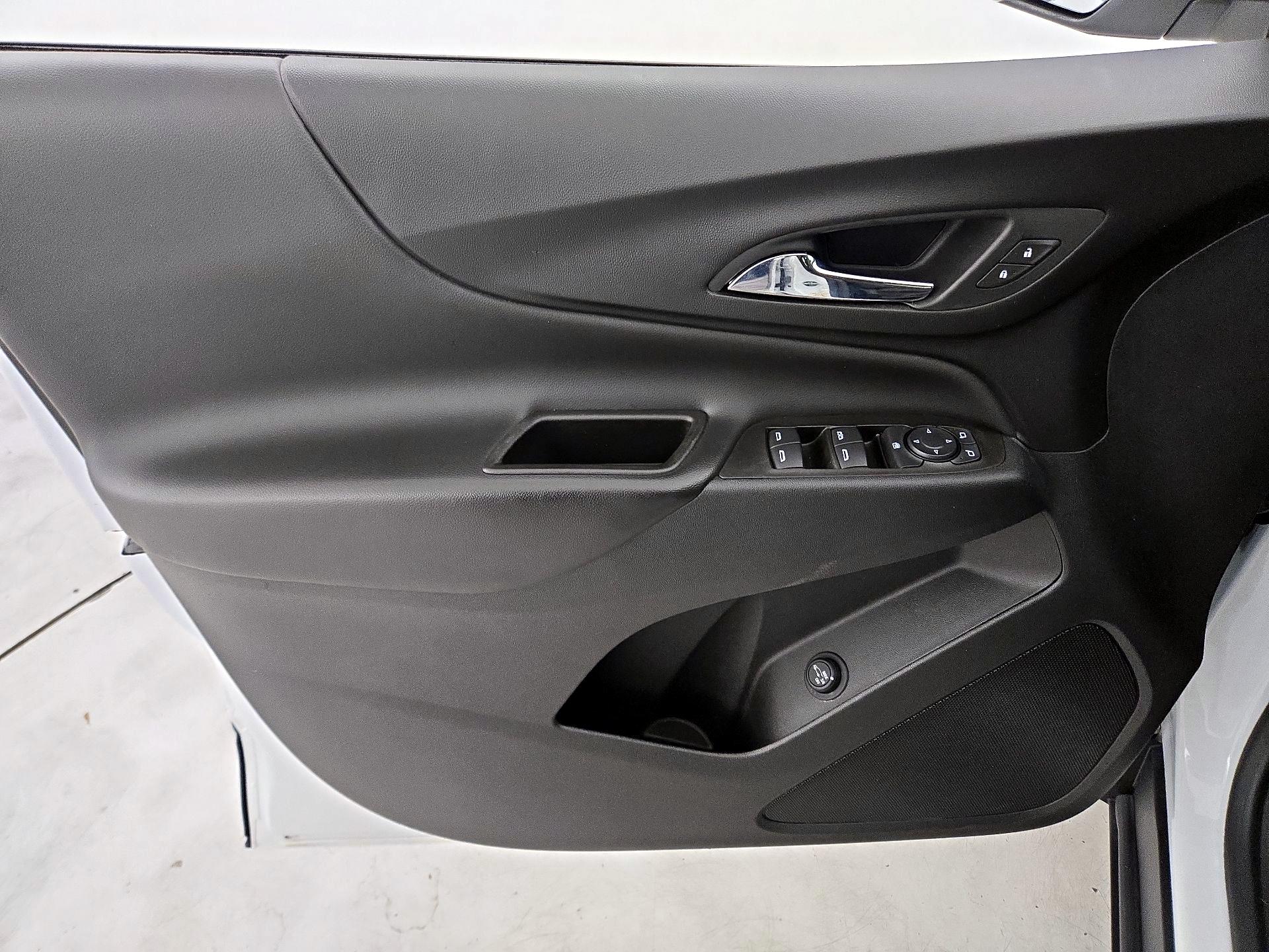 Thumbnail: 2021 Chevrolet Equinox - 12
