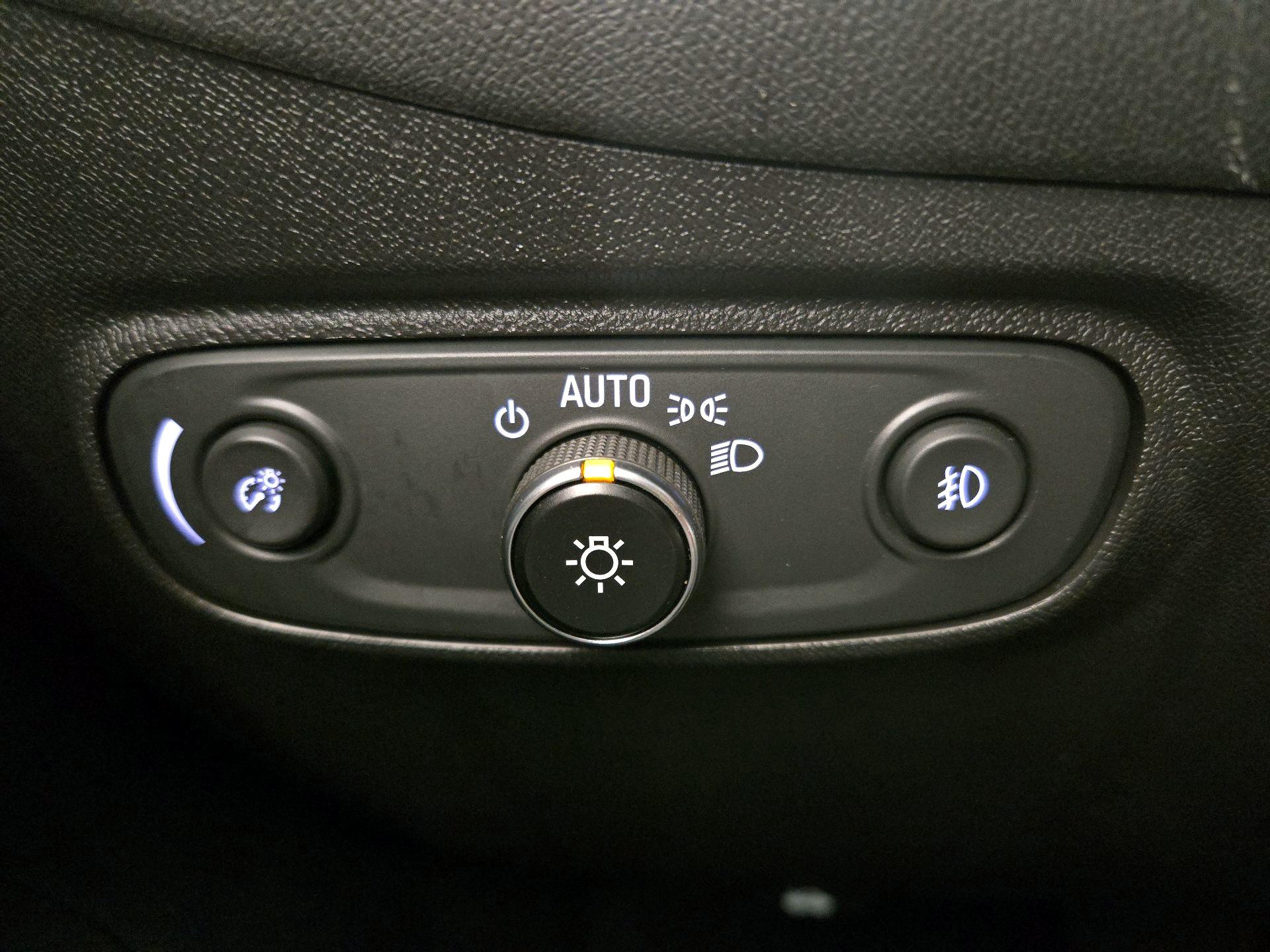 Thumbnail: 2021 Chevrolet Equinox - 13