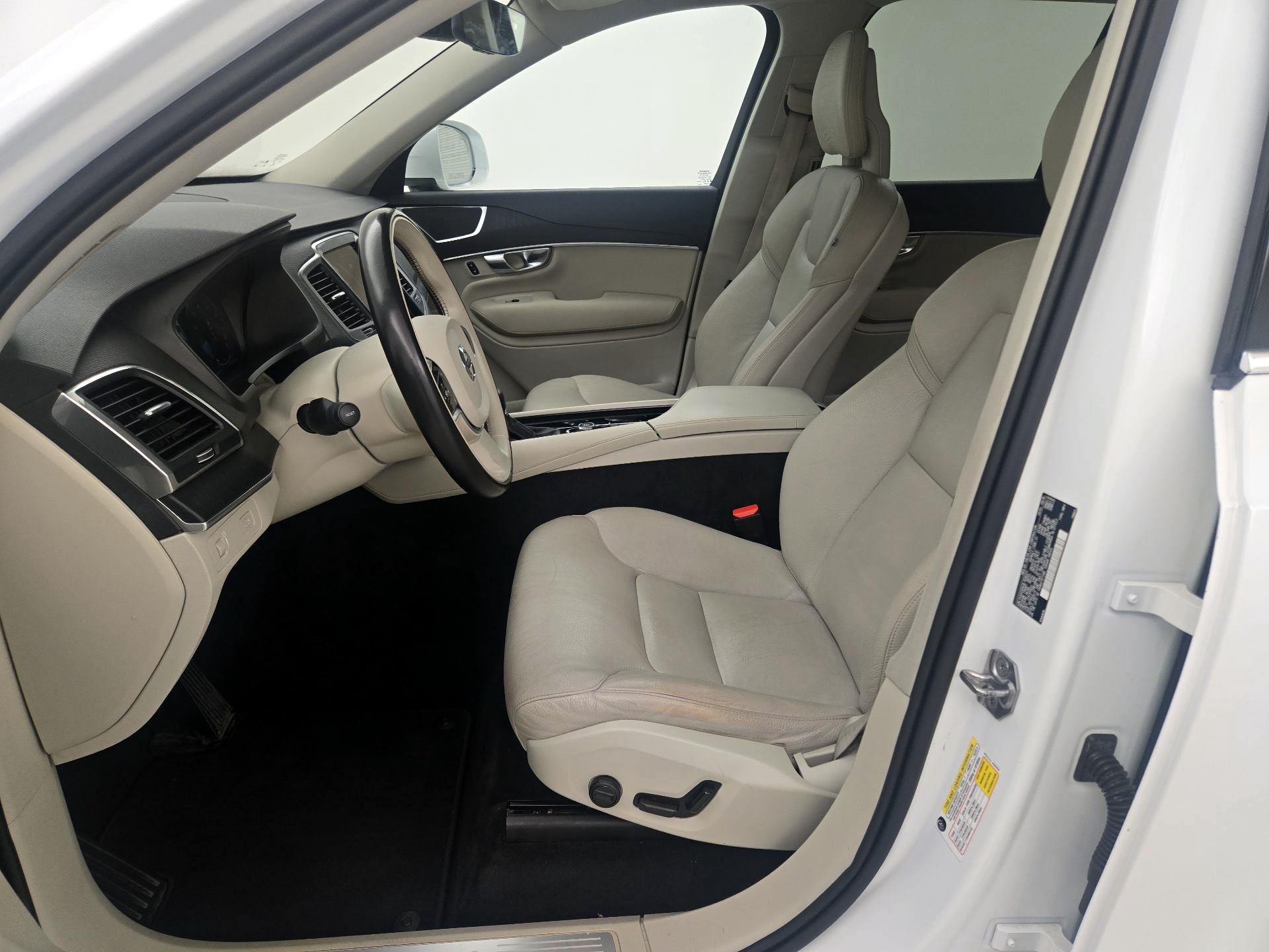 Thumbnail: 2020 Volvo XC90 - 11
