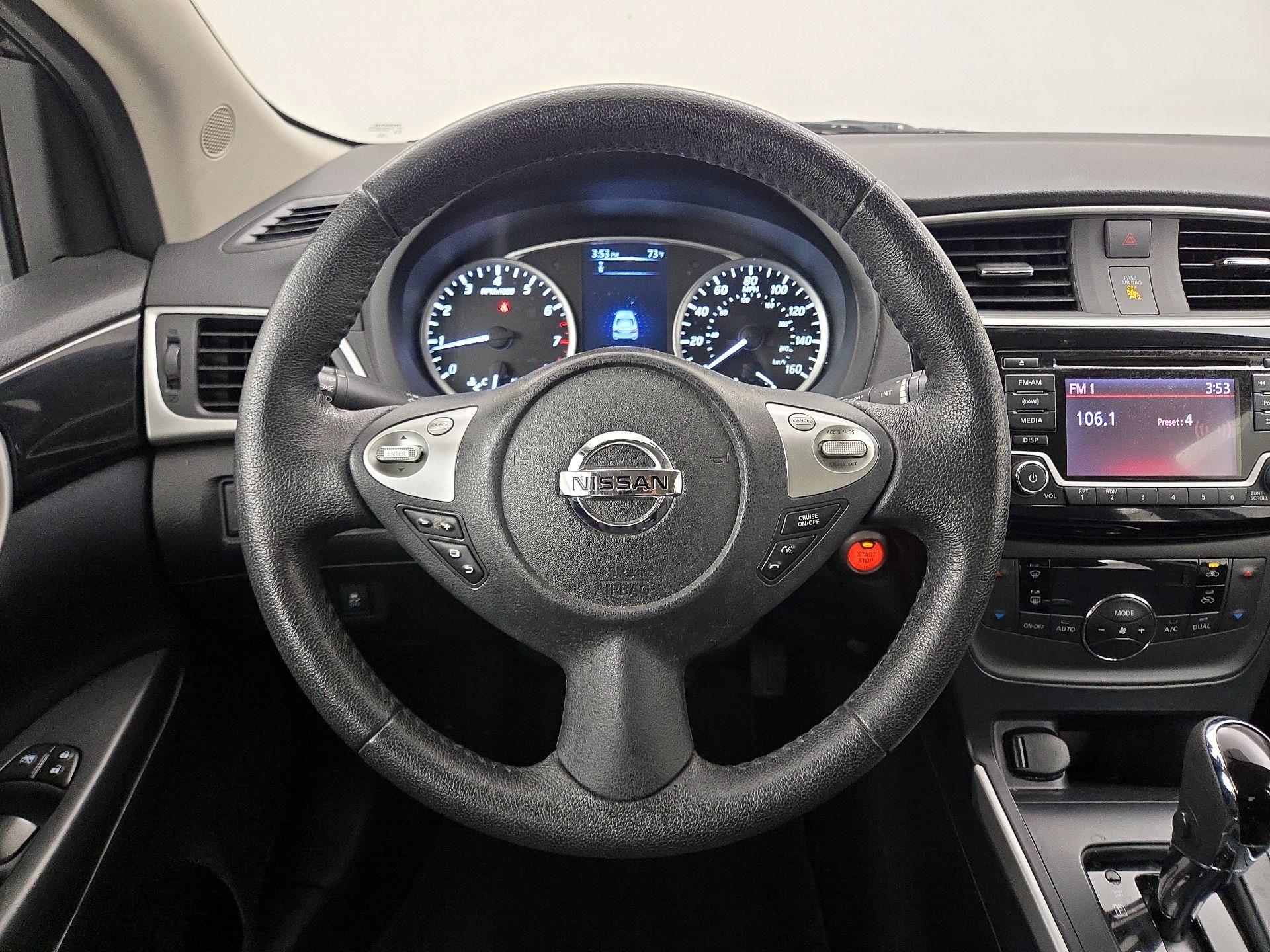 Thumbnail: 2018 Nissan Sentra - 10