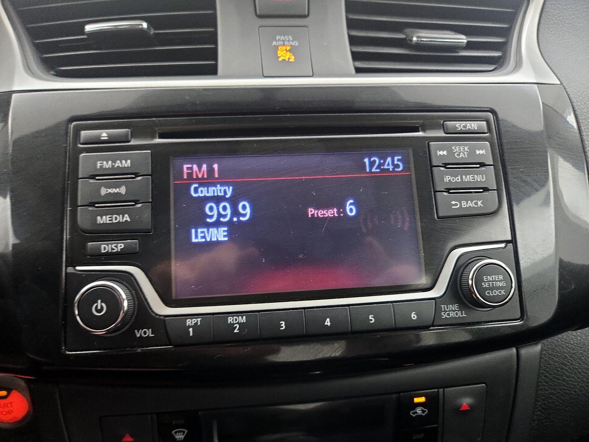 Thumbnail: 2018 Nissan Sentra - 15
