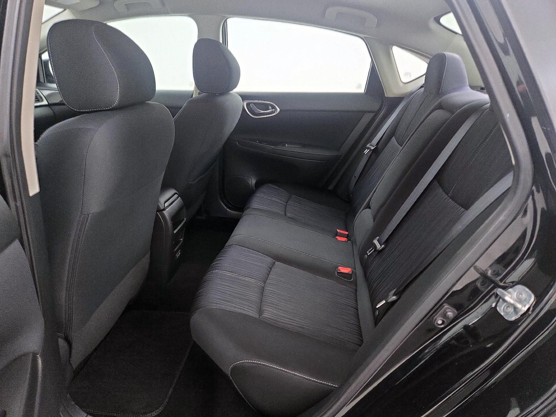 Thumbnail: 2018 Nissan Sentra - 19