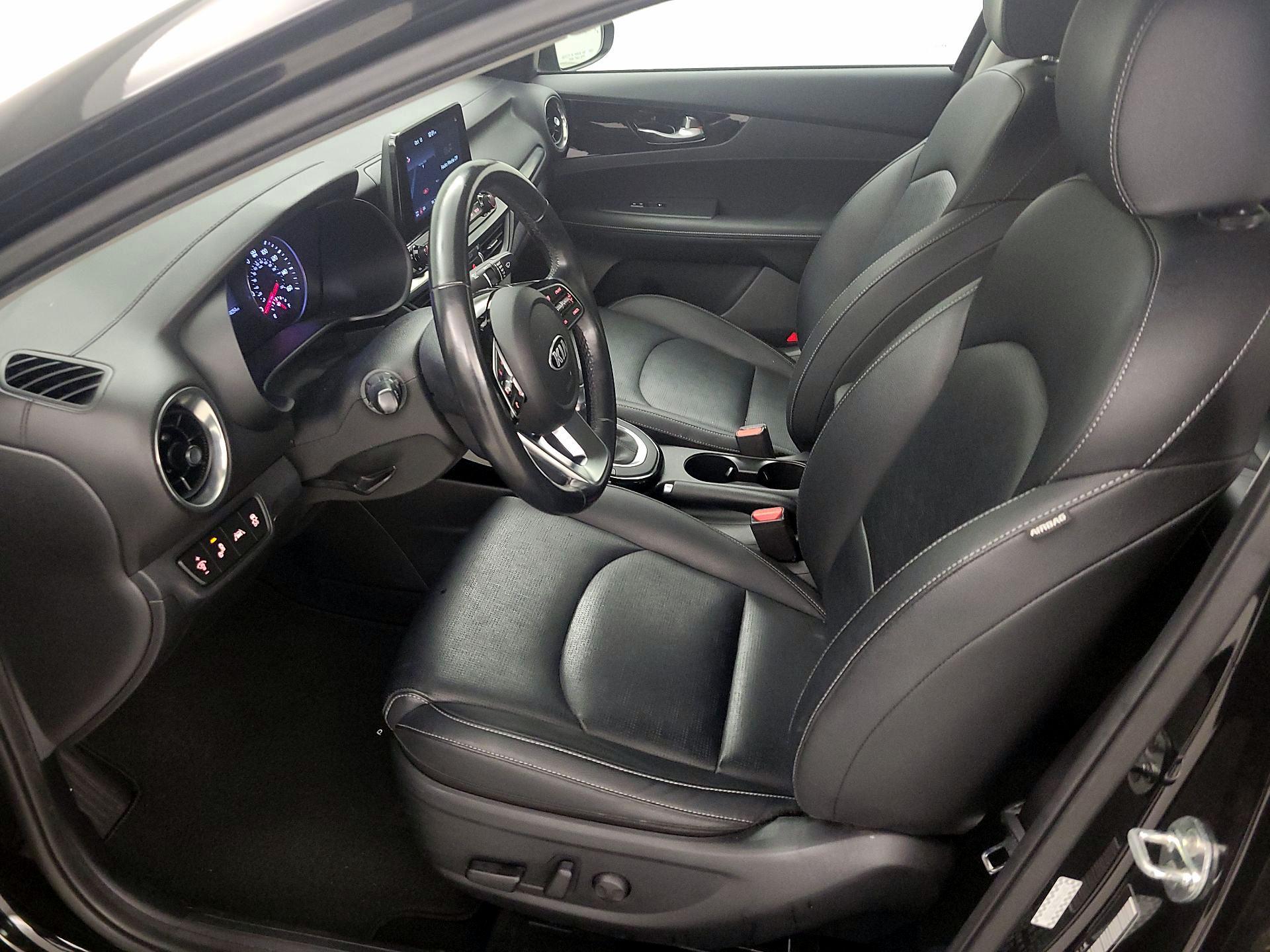 Thumbnail: 2021 Kia Forte - 11