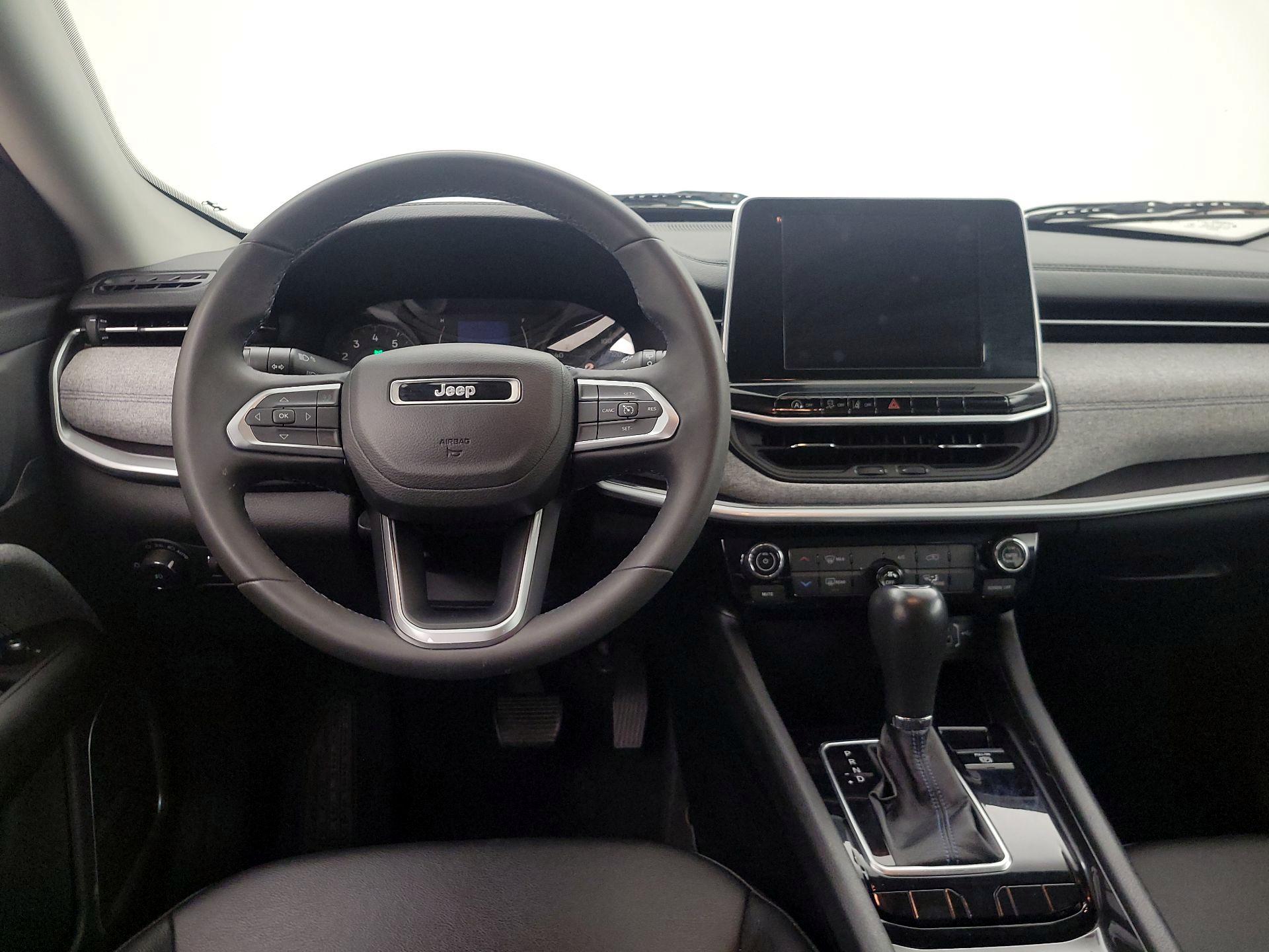 Thumbnail: 2022 Jeep Compass - 10