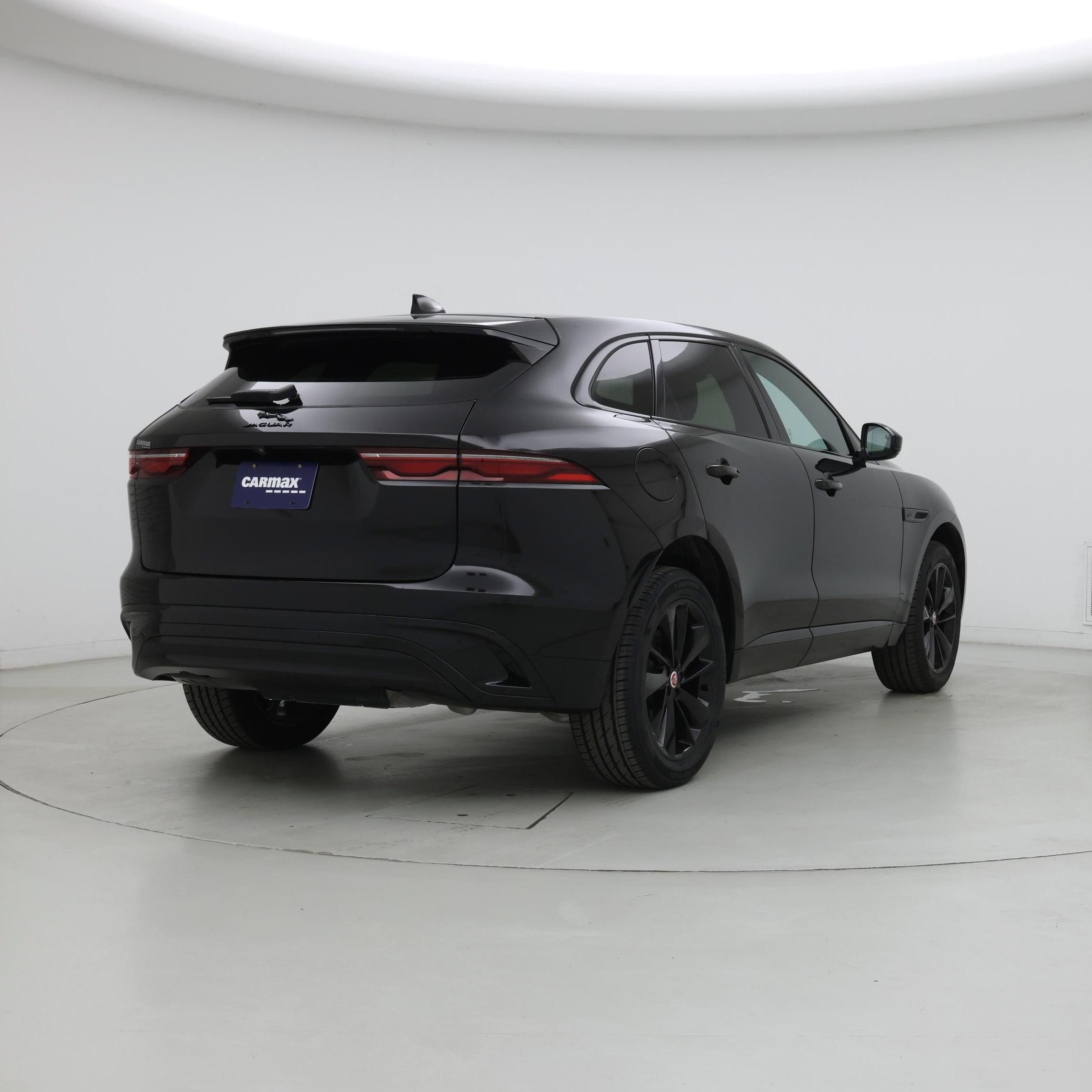 Thumbnail: 2023 Jaguar F-Pace - 8
