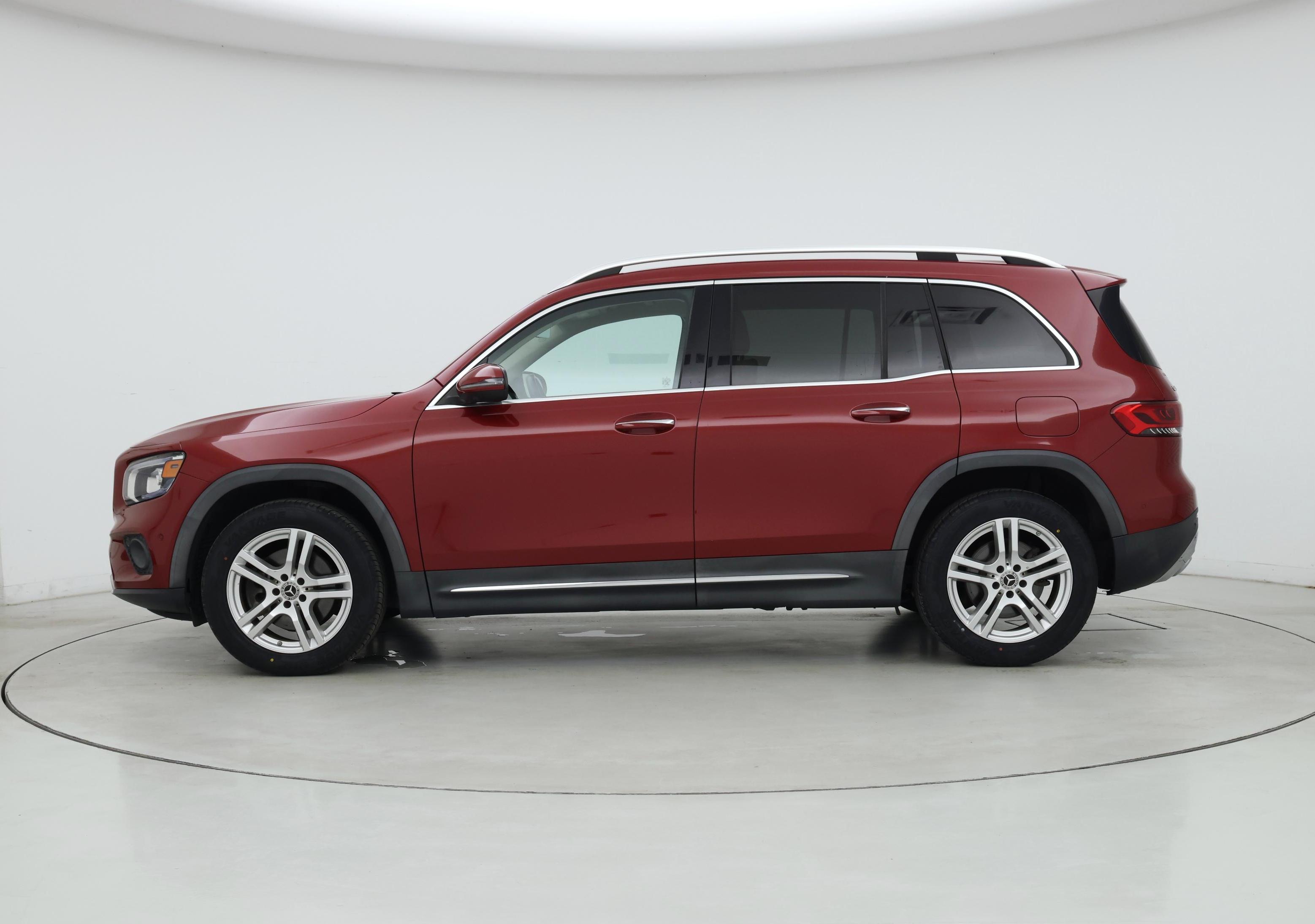 Thumbnail: 2021 Mercedes-Benz GLB - 3