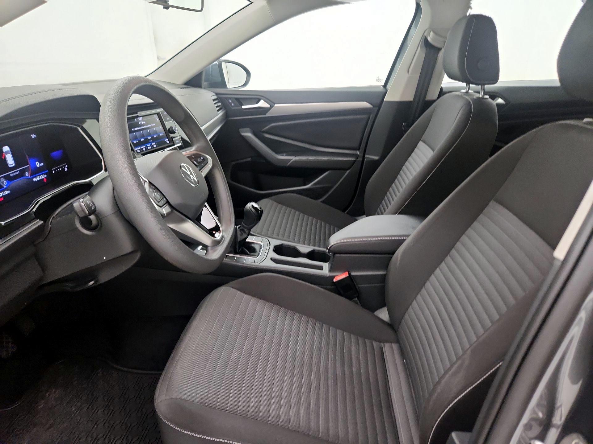 Thumbnail: 2022 Volkswagen Jetta - 11