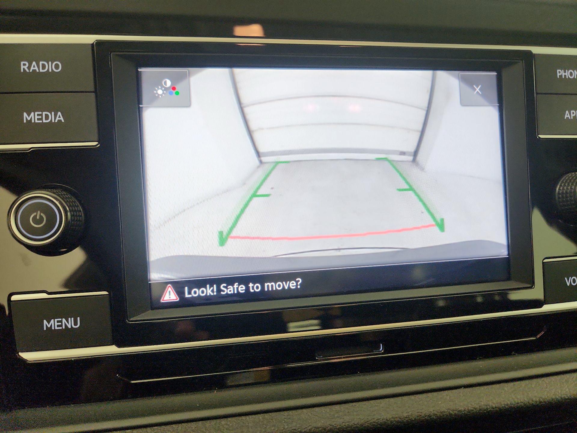 Thumbnail: 2022 Volkswagen Jetta - 14