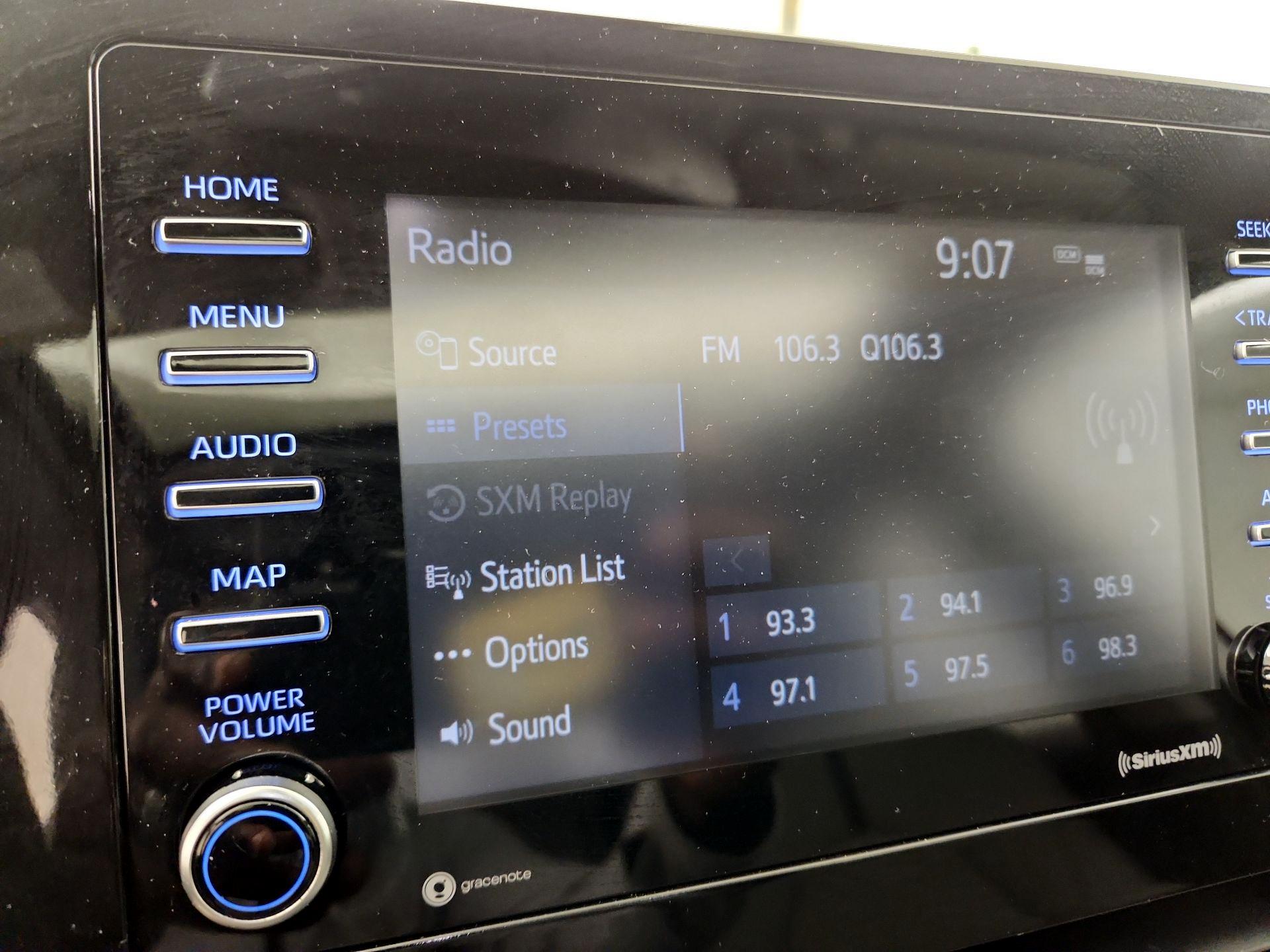 Thumbnail: 2021 Toyota Camry - 15