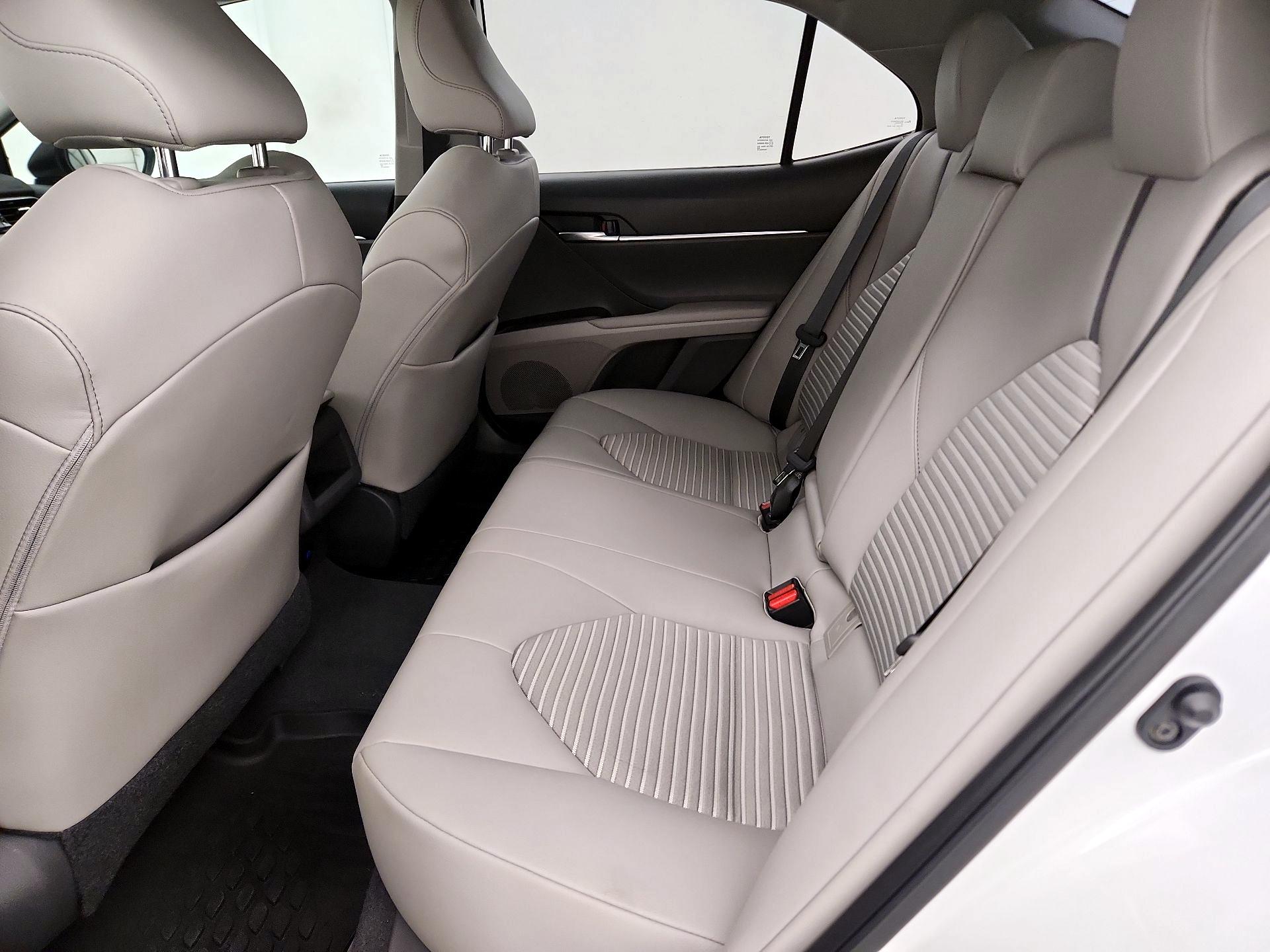 Thumbnail: 2021 Toyota Camry - 20