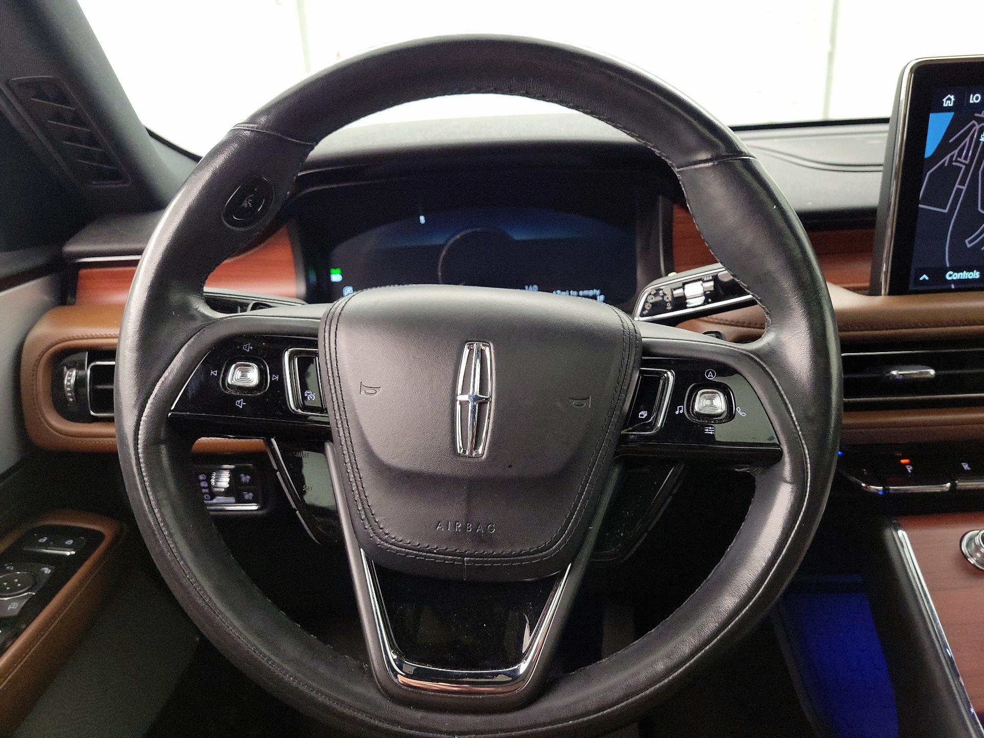 Thumbnail: 2021 Lincoln Aviator - 10