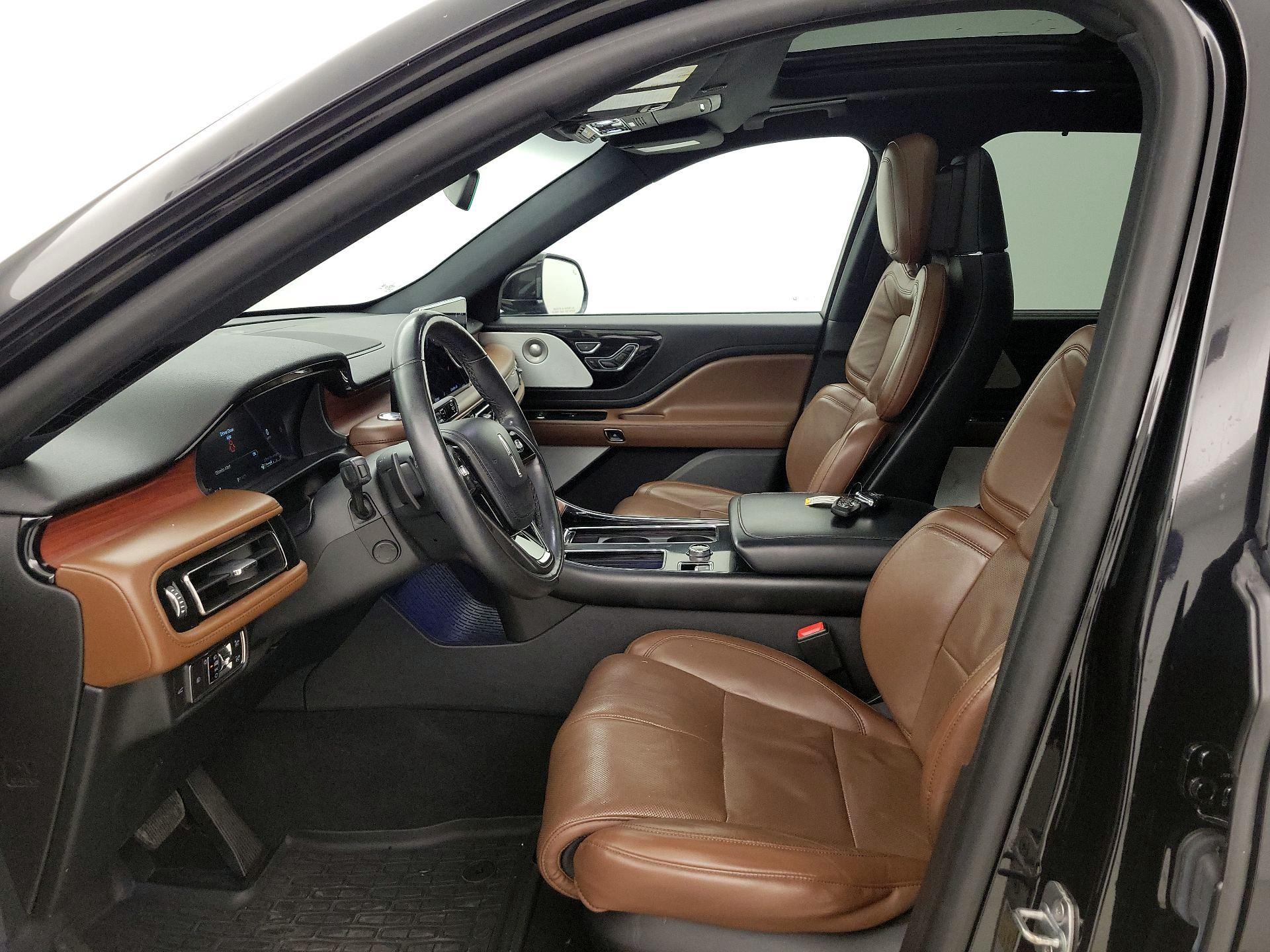 Thumbnail: 2021 Lincoln Aviator - 11