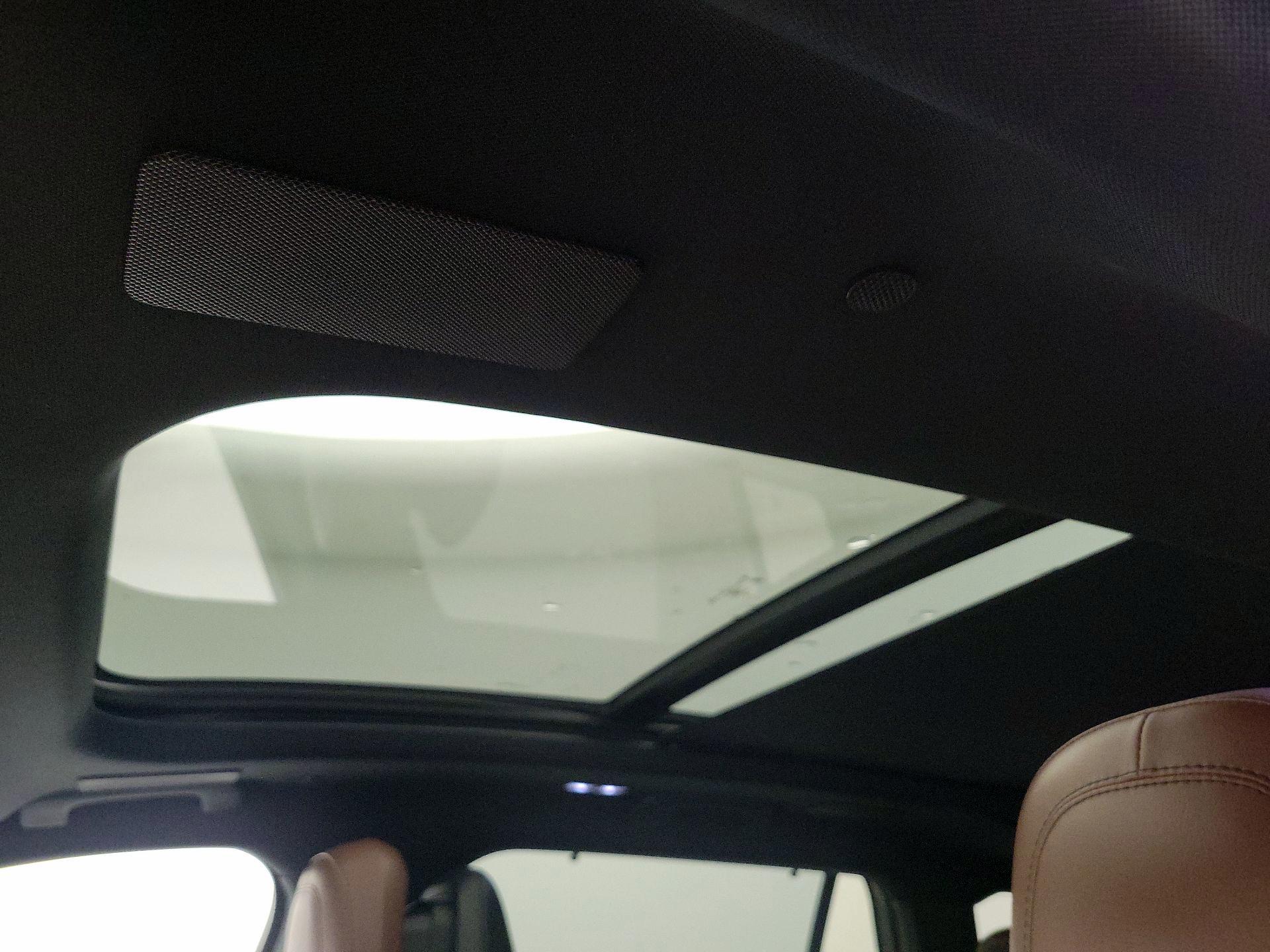 Thumbnail: 2021 Lincoln Aviator - 20