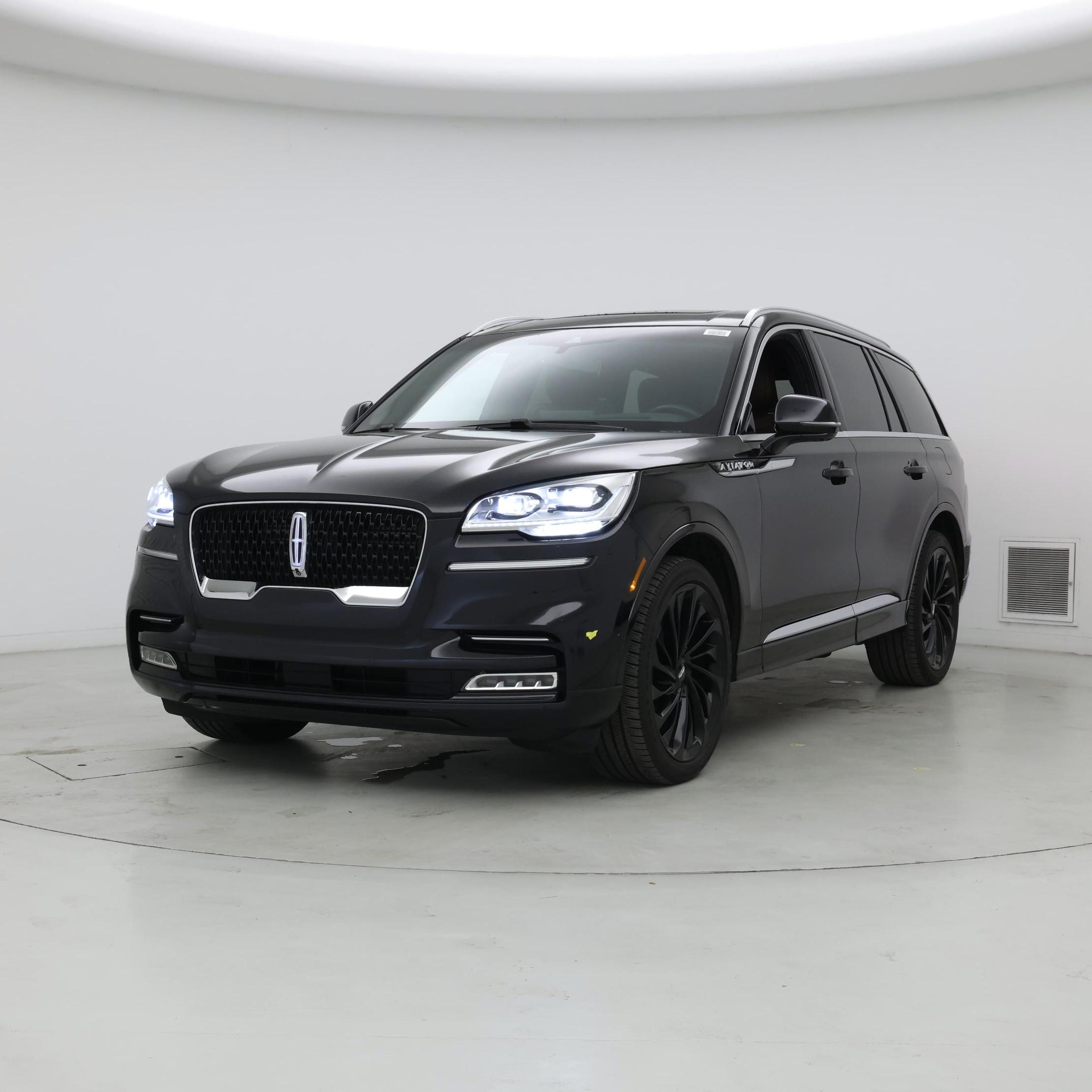 Thumbnail: 2021 Lincoln Aviator - 4