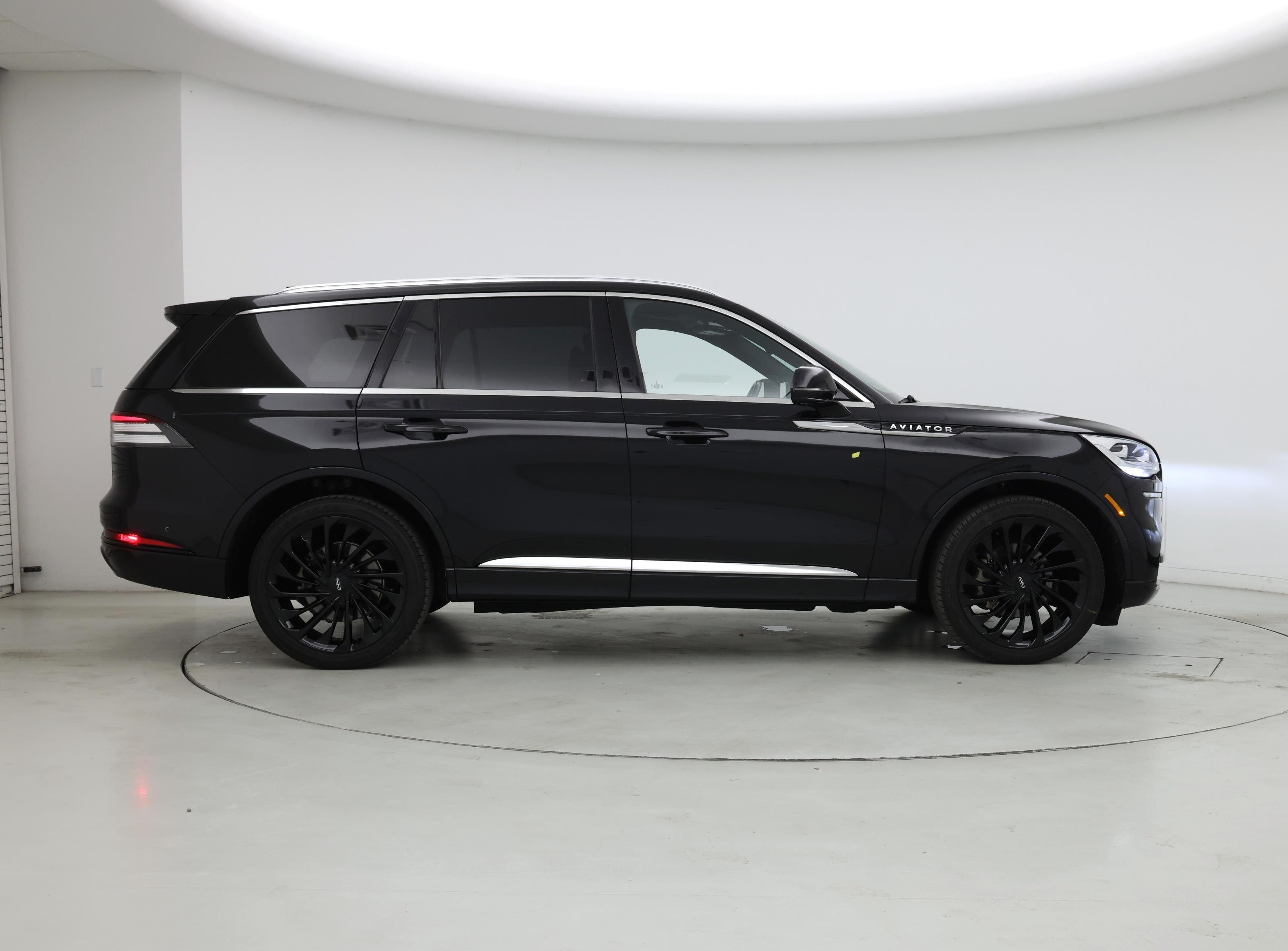 Thumbnail: 2021 Lincoln Aviator - 7