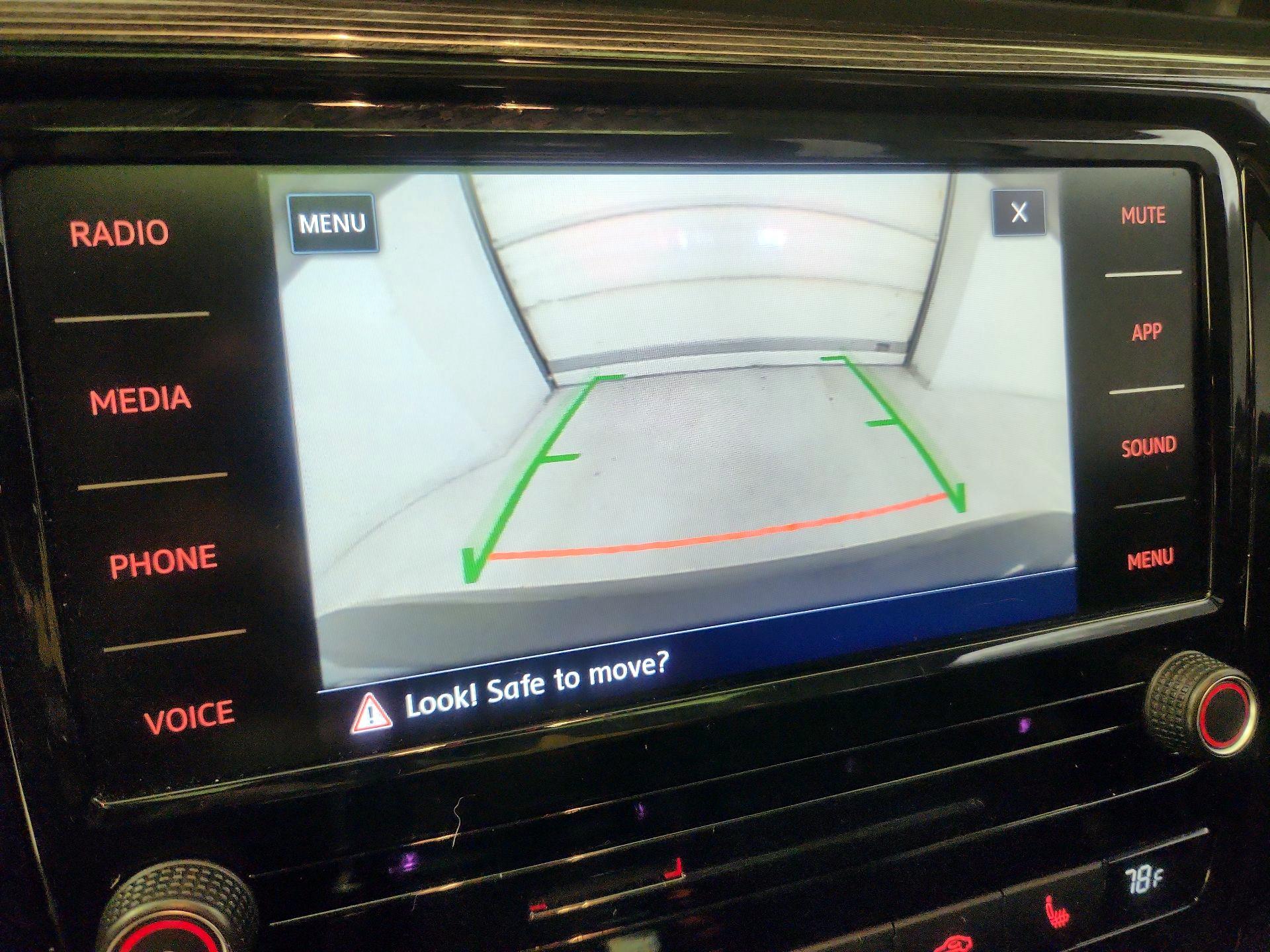 Thumbnail: 2020 Volkswagen Passat - 14