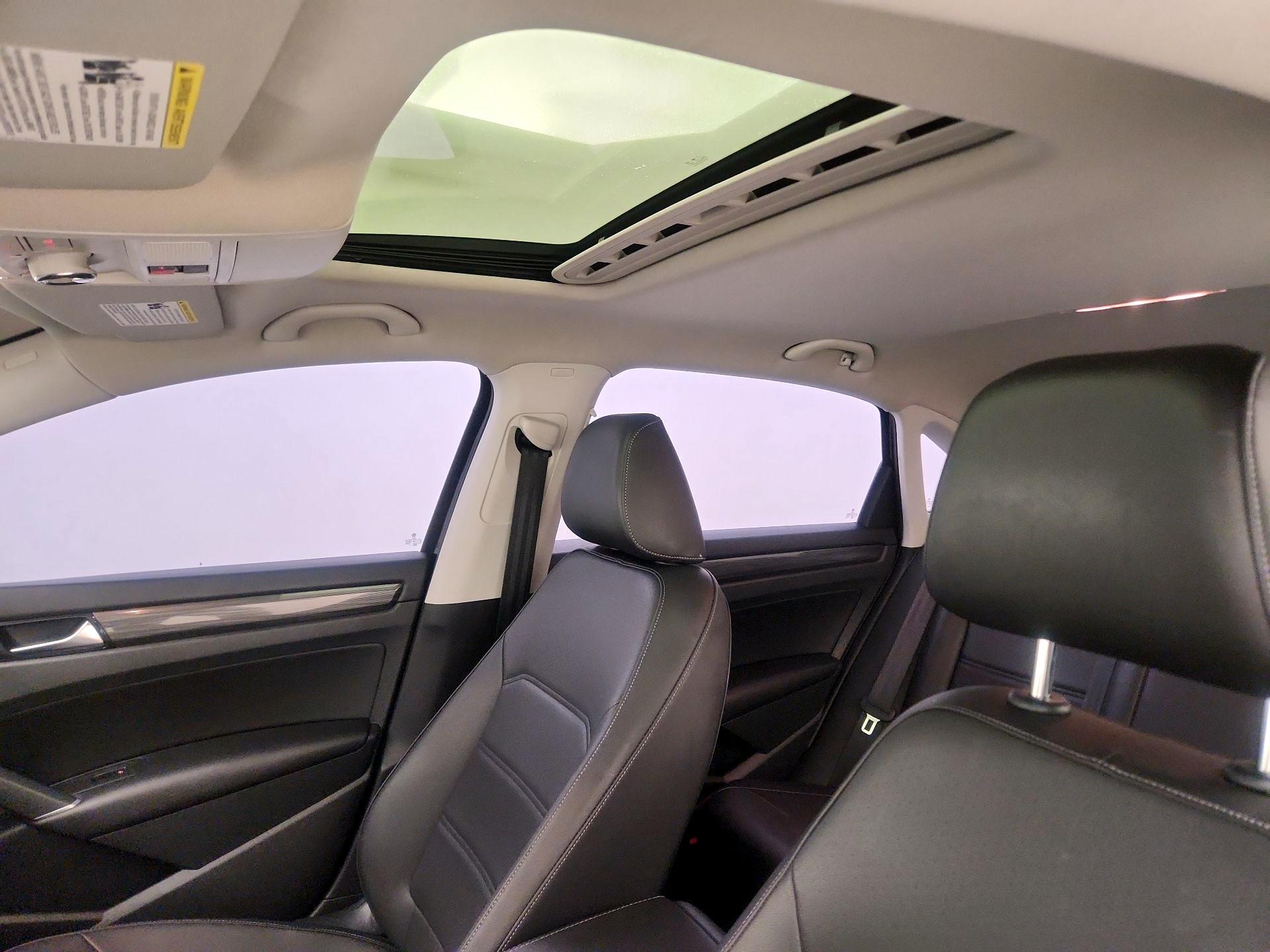 Thumbnail: 2020 Volkswagen Passat - 19