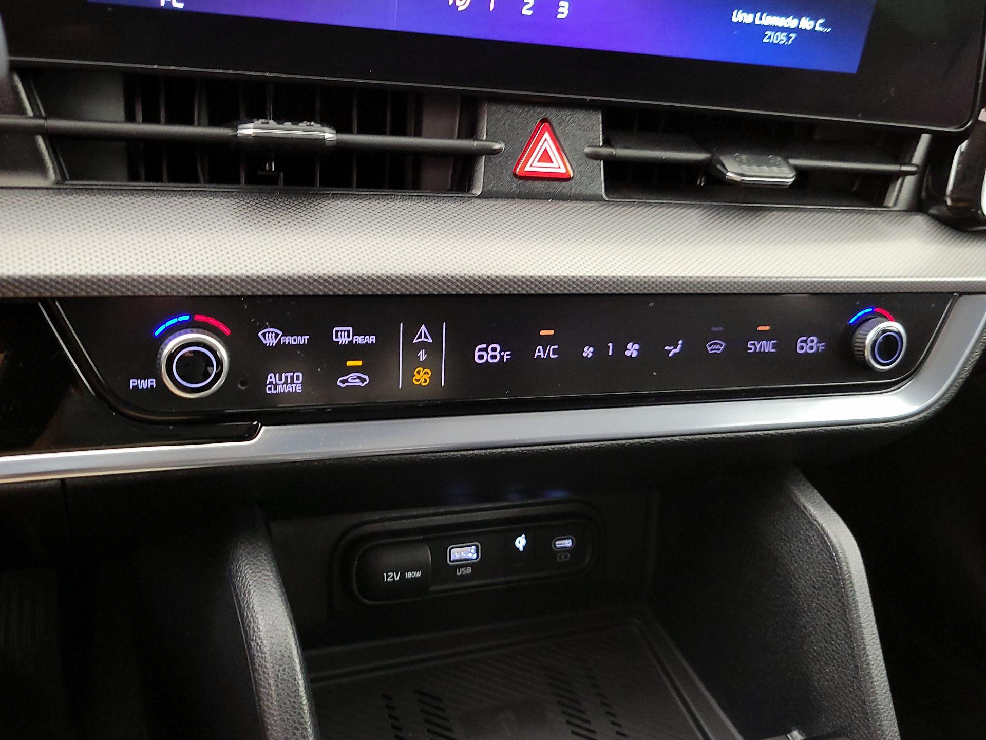 Thumbnail: 2023 Kia Sportage - 17