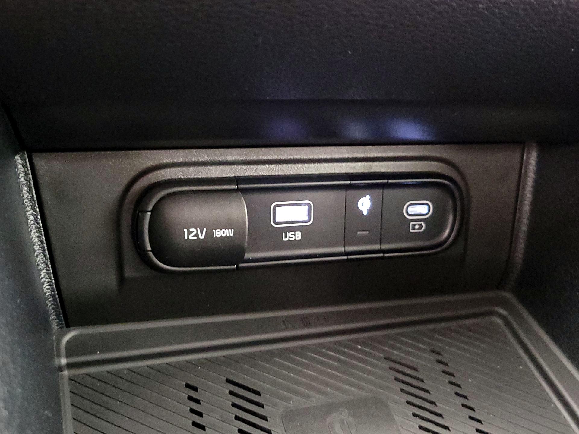 Thumbnail: 2023 Kia Sportage - 19