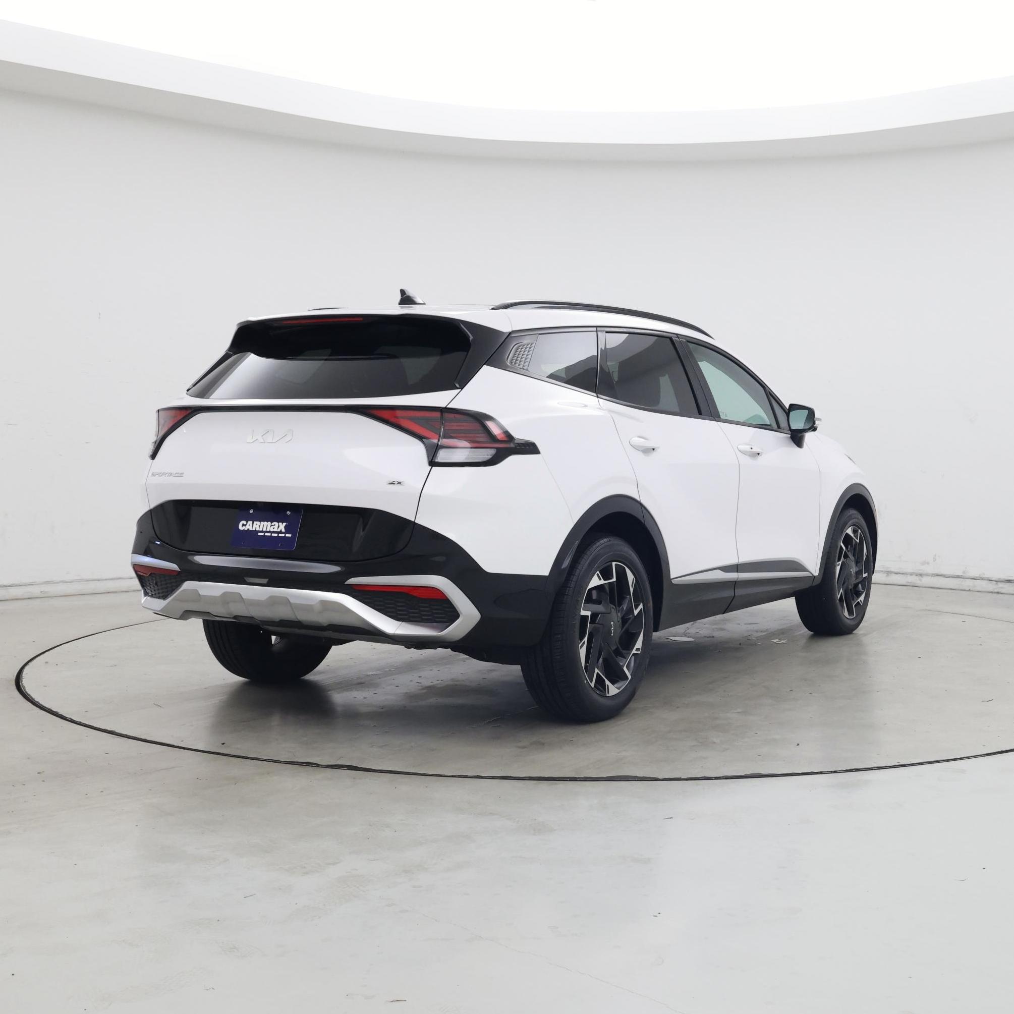 Thumbnail: 2023 Kia Sportage - 8