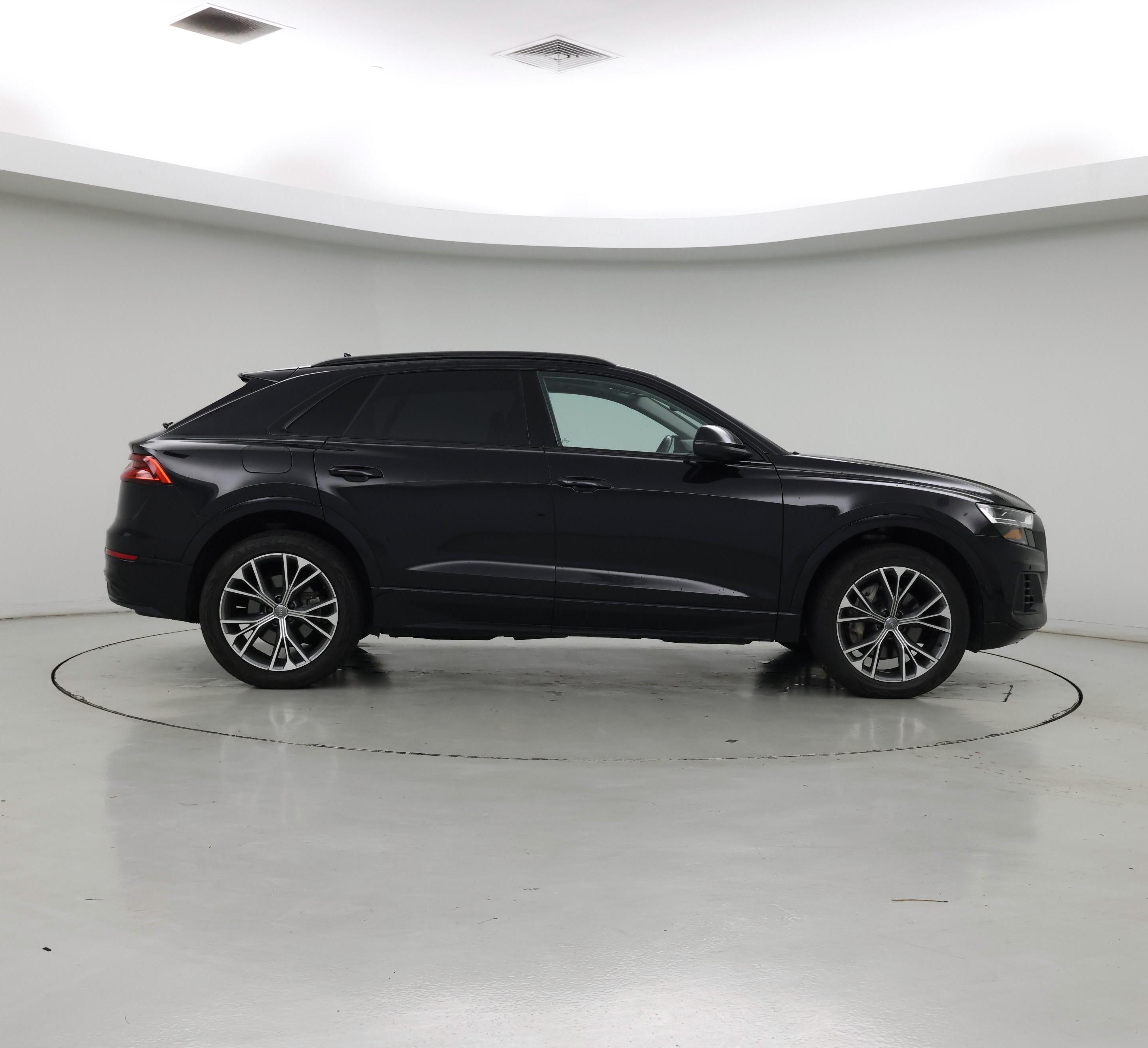 Thumbnail: 2020 Audi Q8 - 7