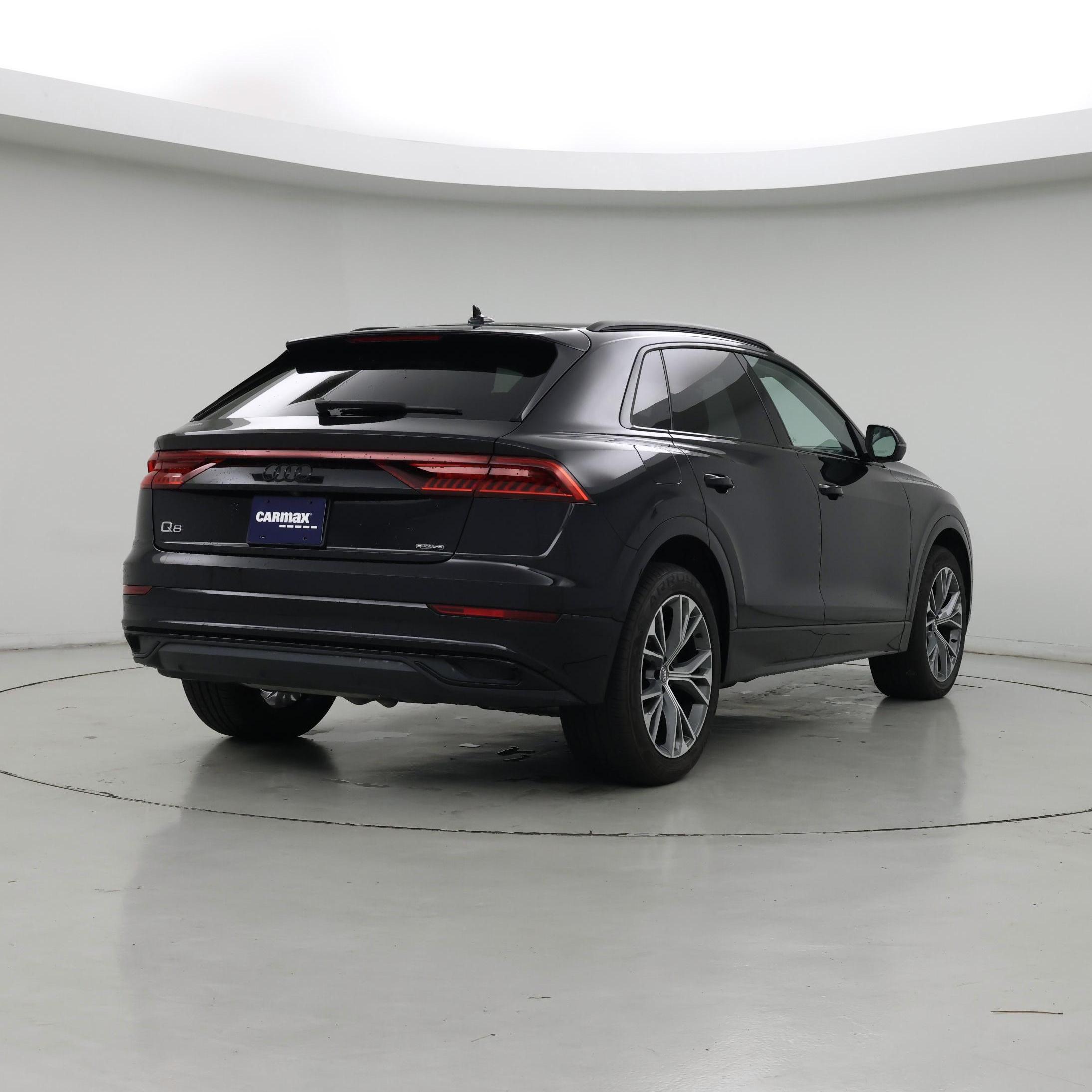 Thumbnail: 2020 Audi Q8 - 8