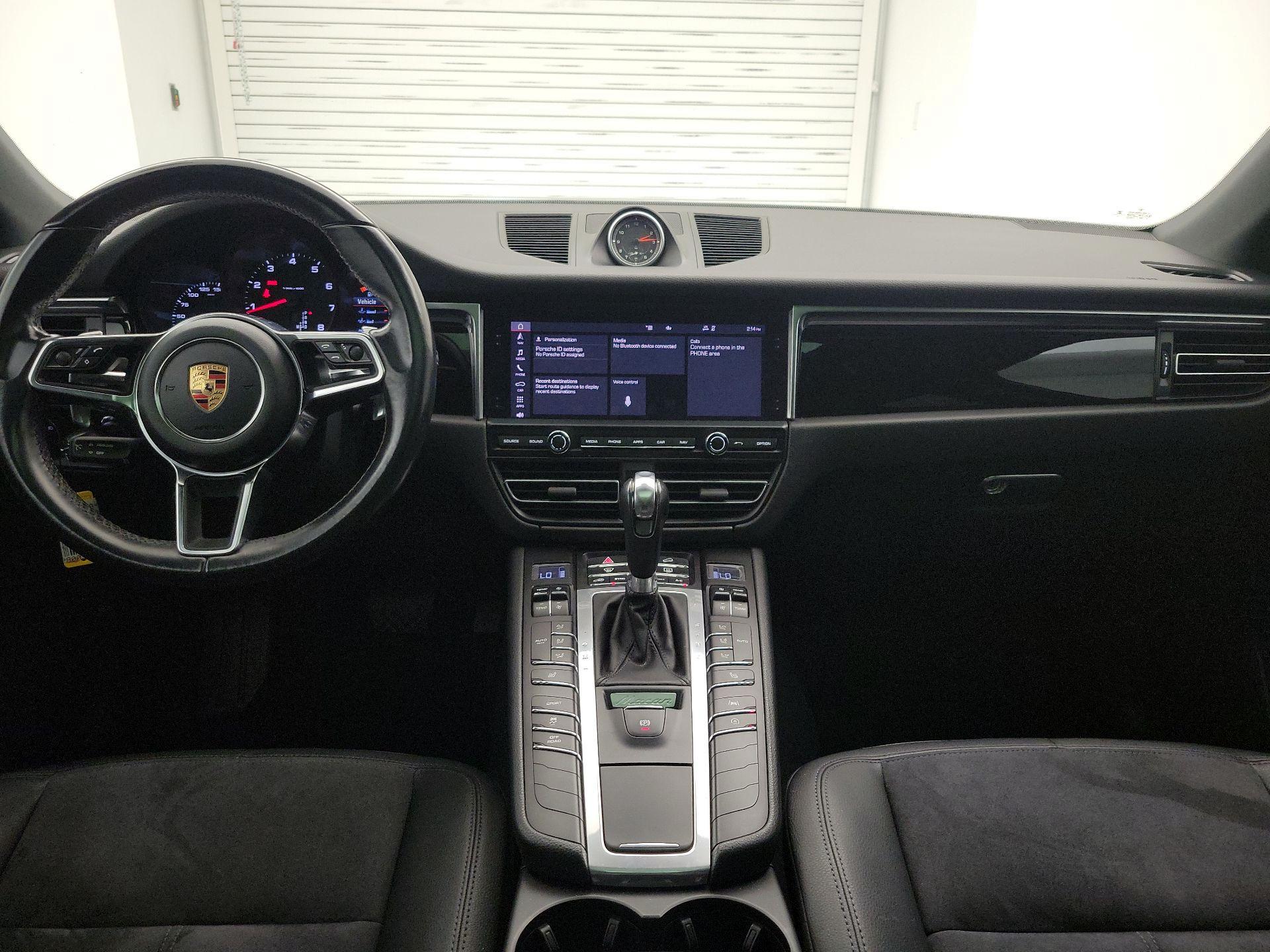 Thumbnail: 2020 Porsche Macan - 9