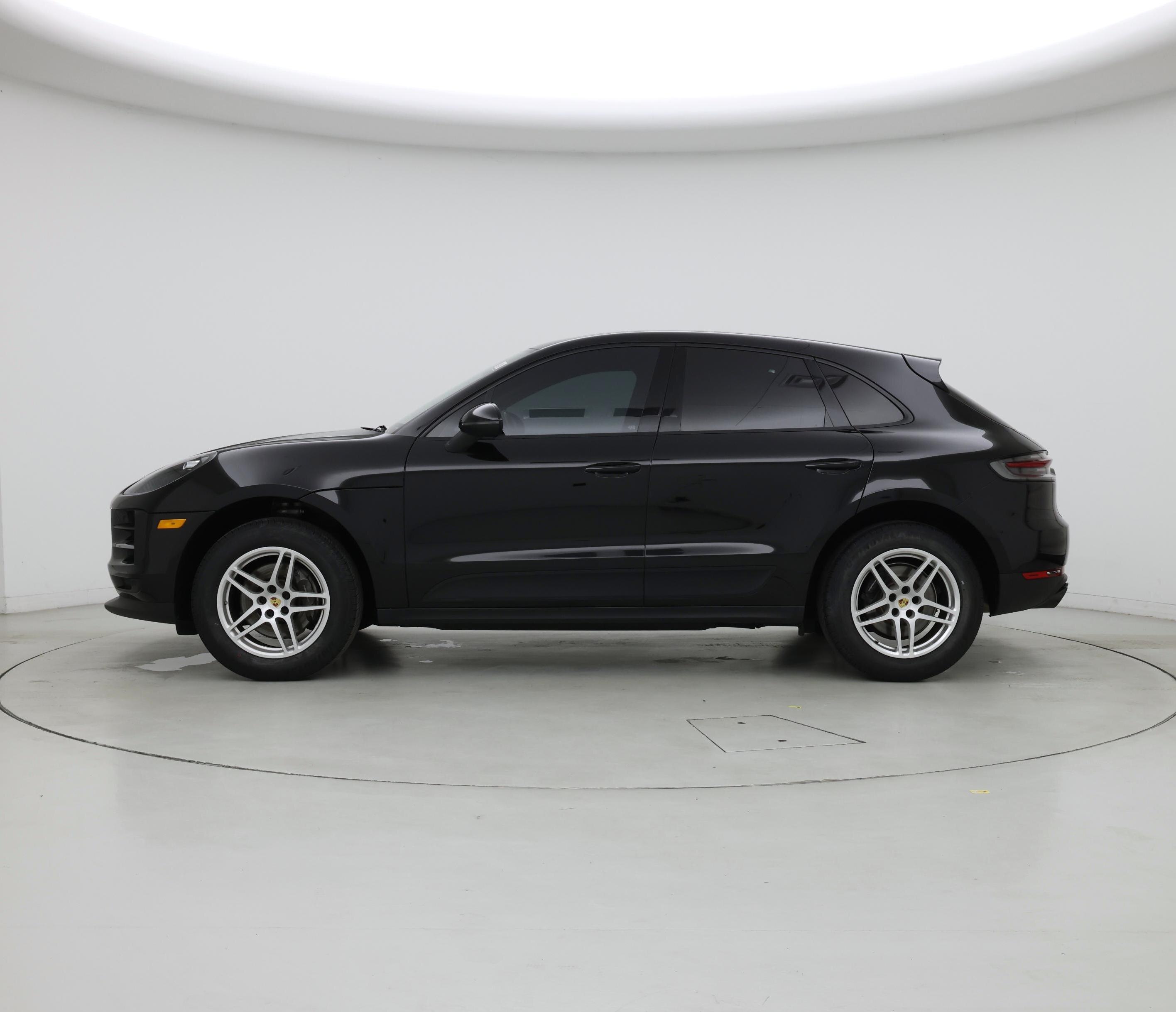 Thumbnail: 2020 Porsche Macan - 3