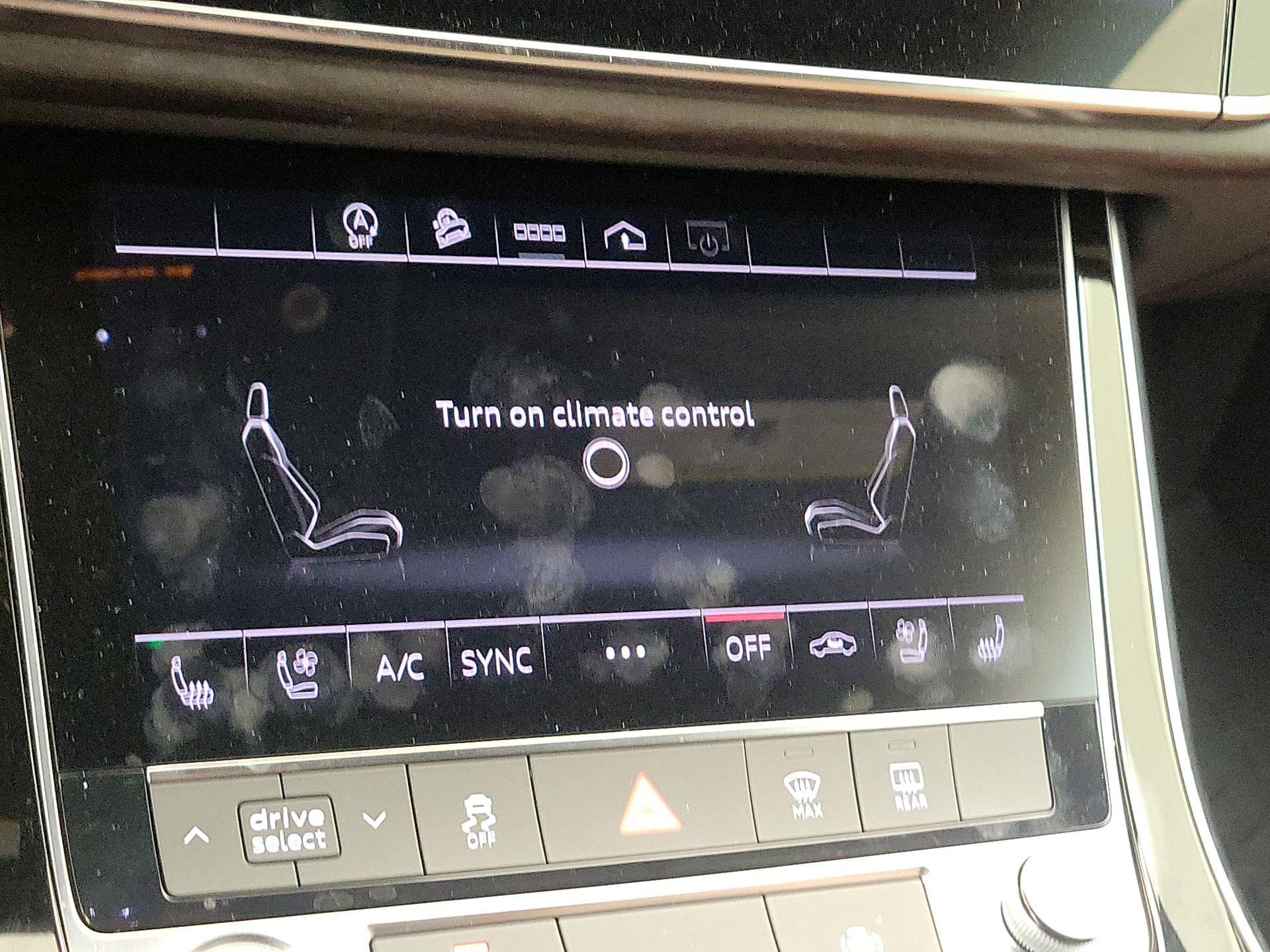 Thumbnail: 2021 Audi Q8 - 17