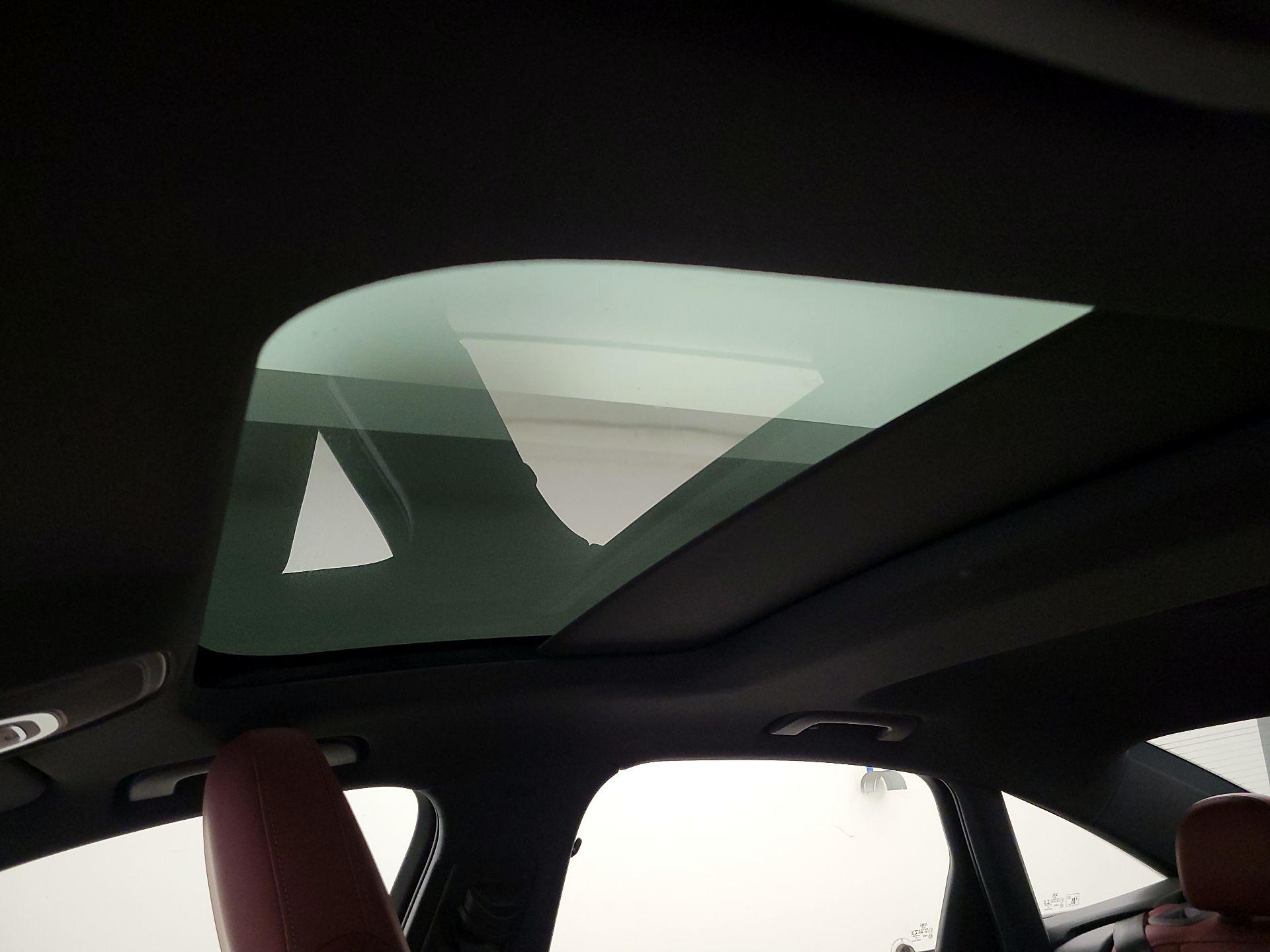 Thumbnail: 2021 Audi S6 - 20