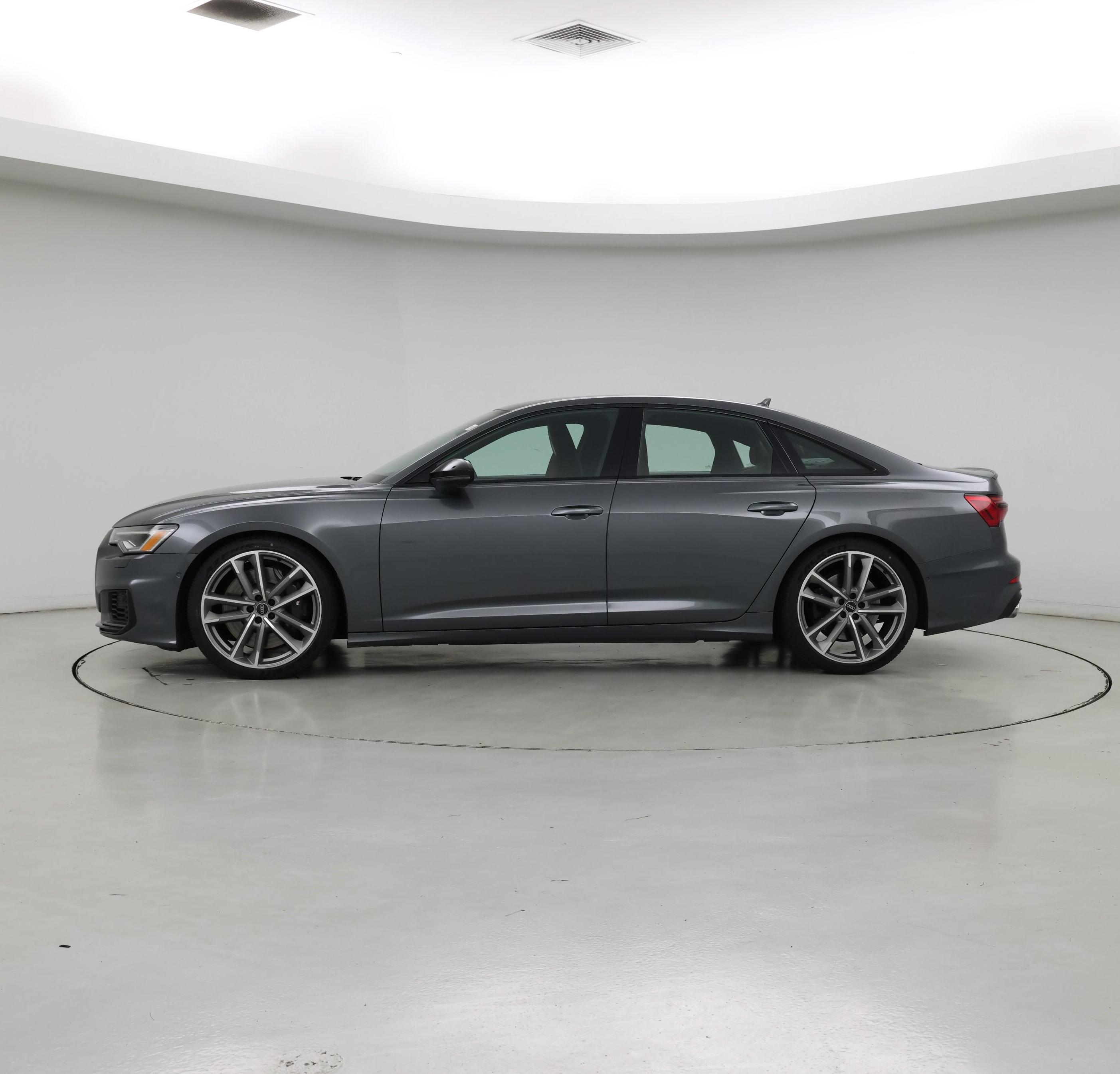 Thumbnail: 2021 Audi S6 - 3