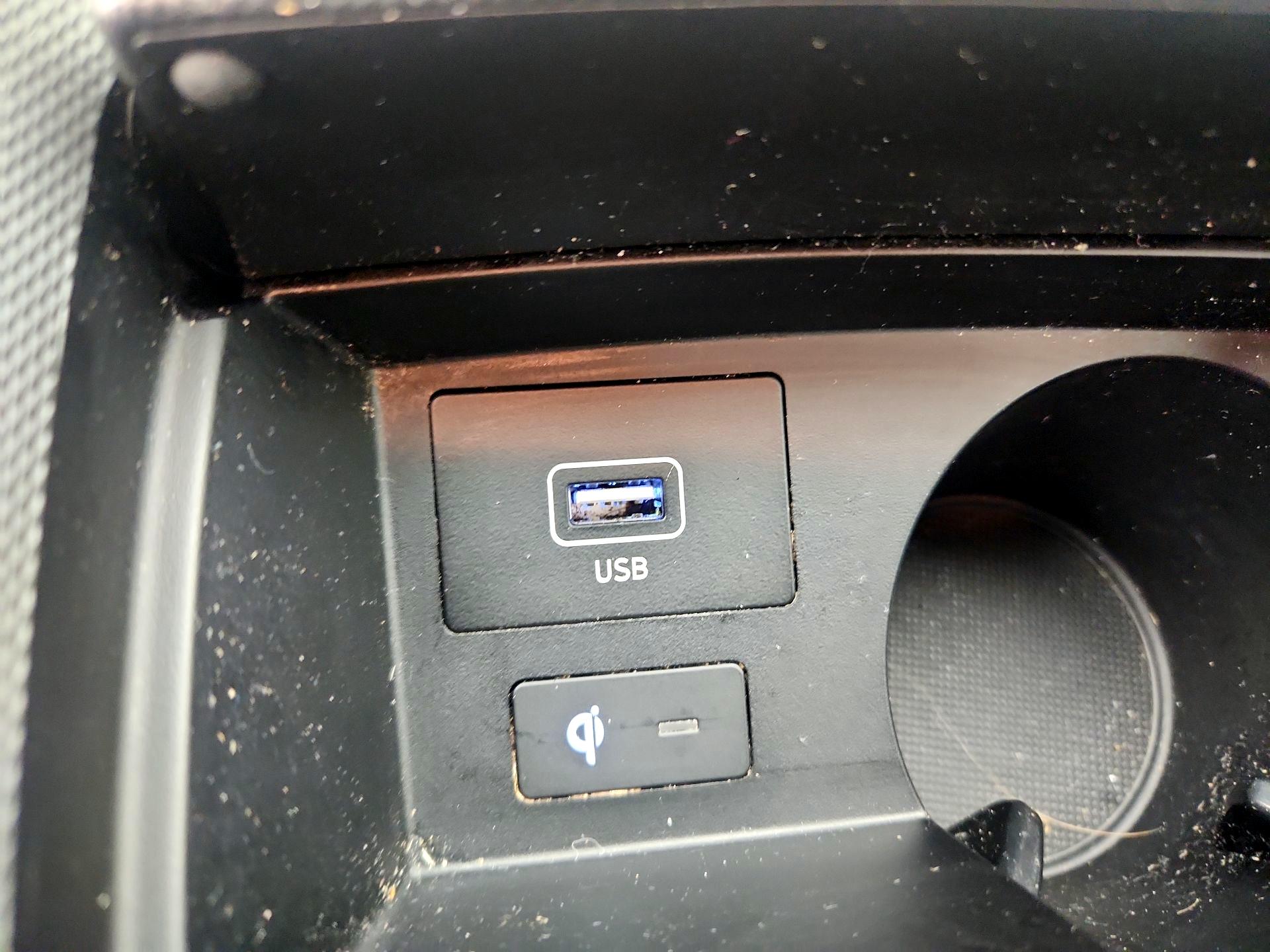 Thumbnail: 2023 Hyundai Santa Fe - 18