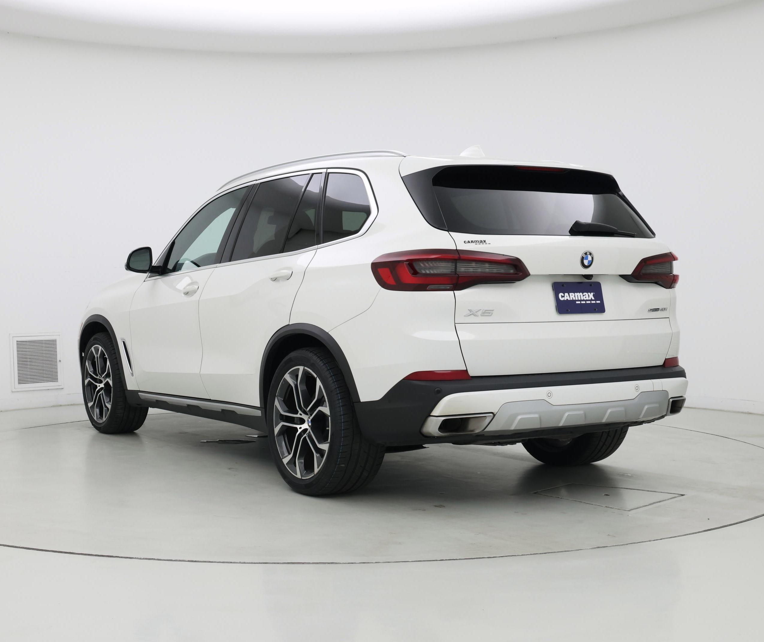Thumbnail: 2023 BMW X5 - 2