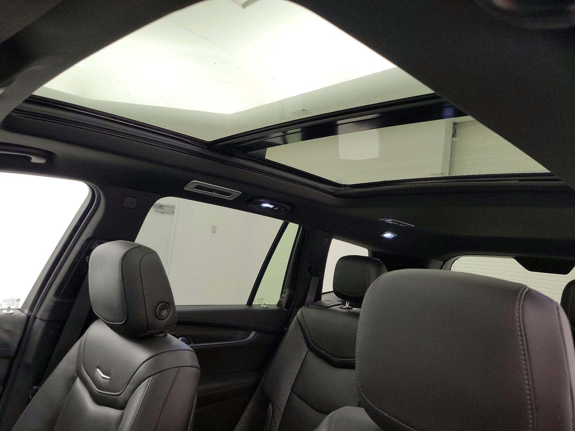 Thumbnail: 2020 Cadillac XT6 - 20