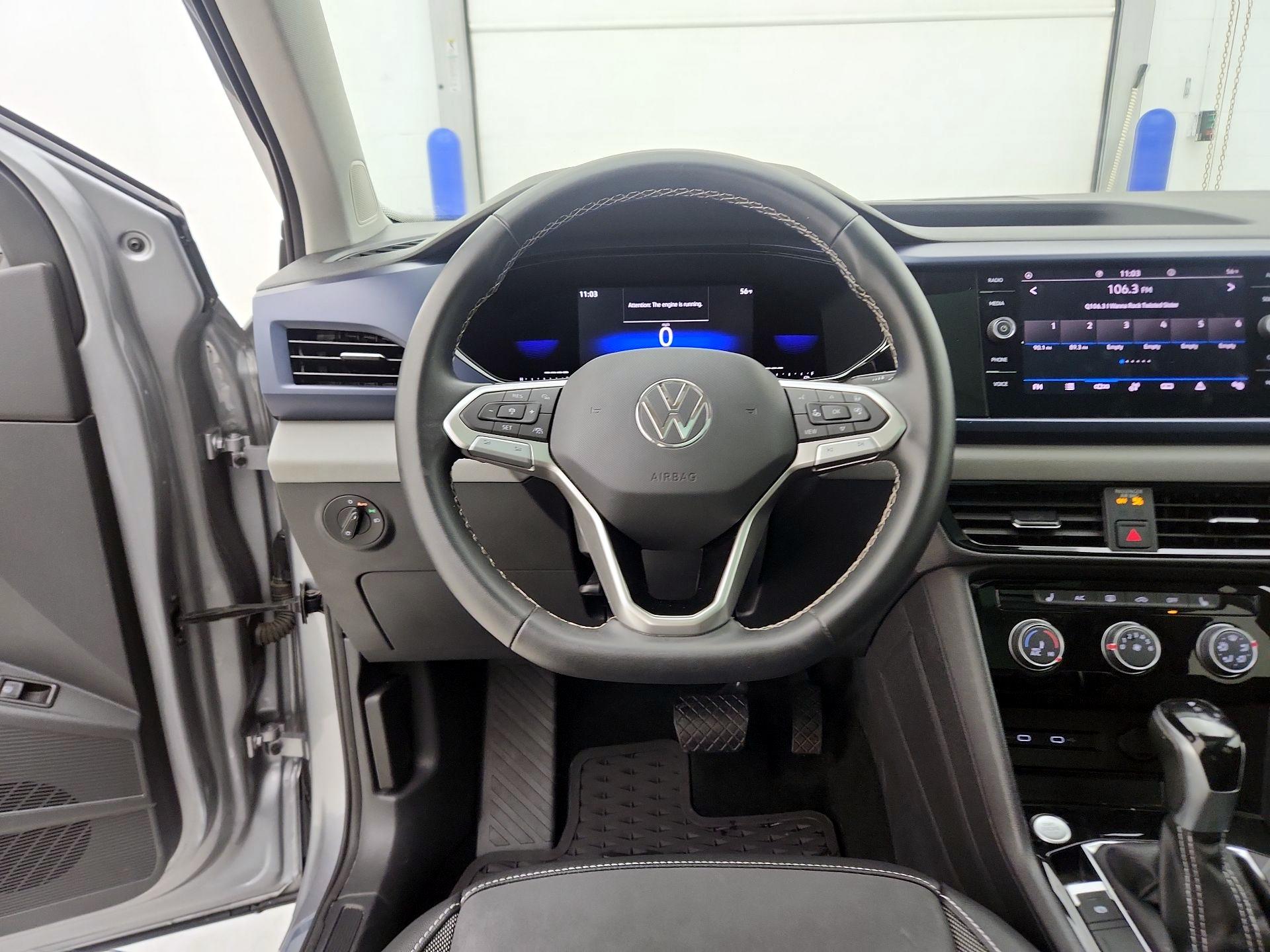 Thumbnail: 2023 Volkswagen Taos - 10