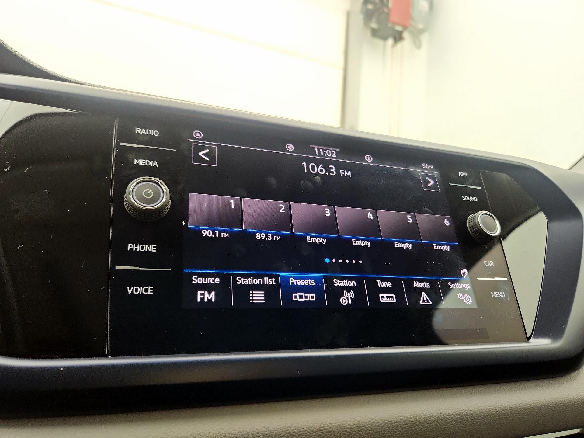 Thumbnail: 2023 Volkswagen Taos - 15