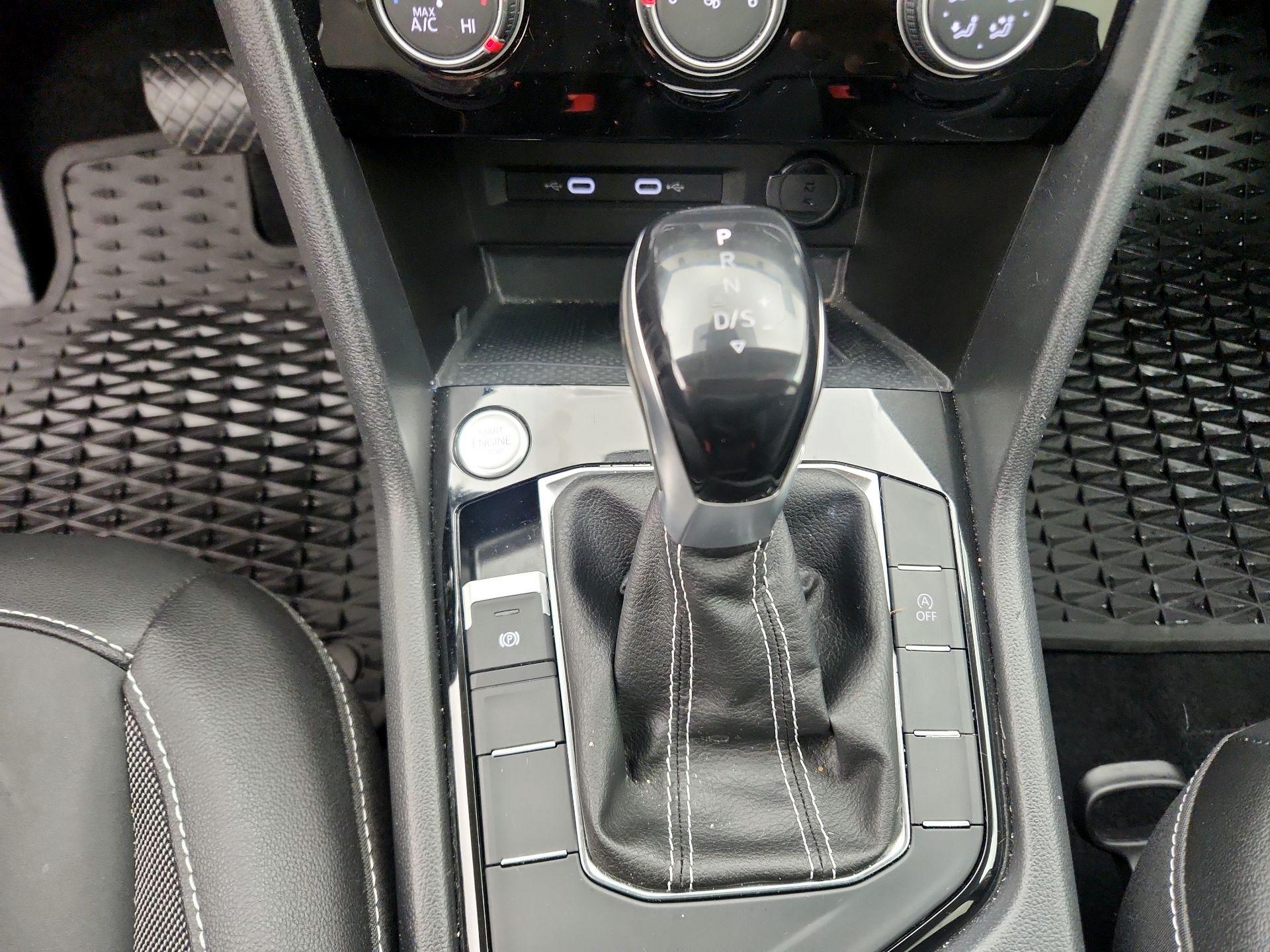 Thumbnail: 2023 Volkswagen Taos - 17