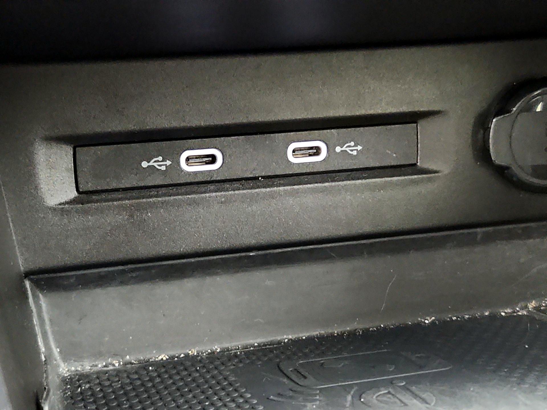 Thumbnail: 2023 Volkswagen Taos - 18