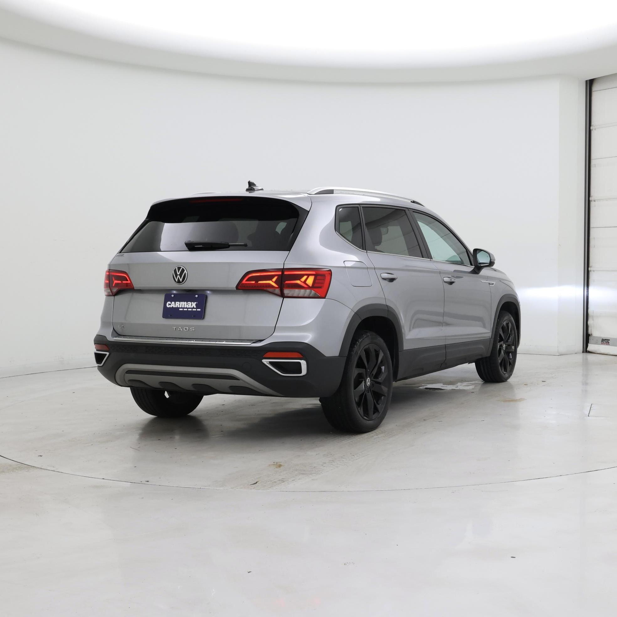 Thumbnail: 2023 Volkswagen Taos - 8