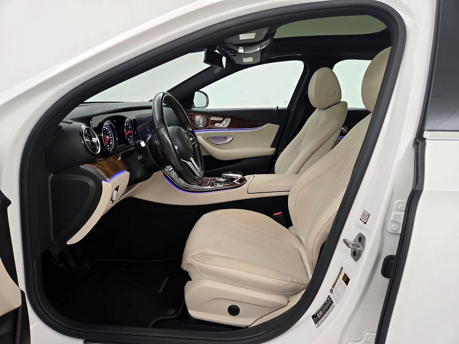 Thumbnail: 2019 Mercedes-Benz E-Class - 11