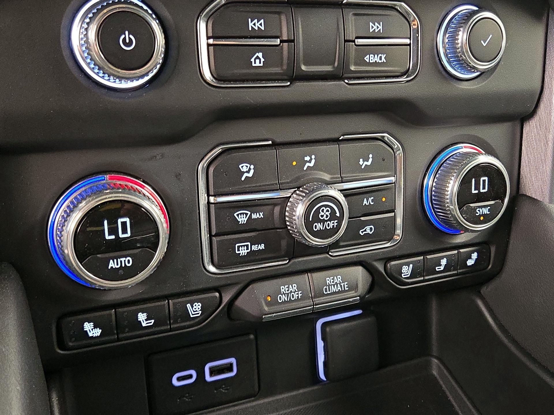 Thumbnail: 2024 GMC Yukon XL - 16