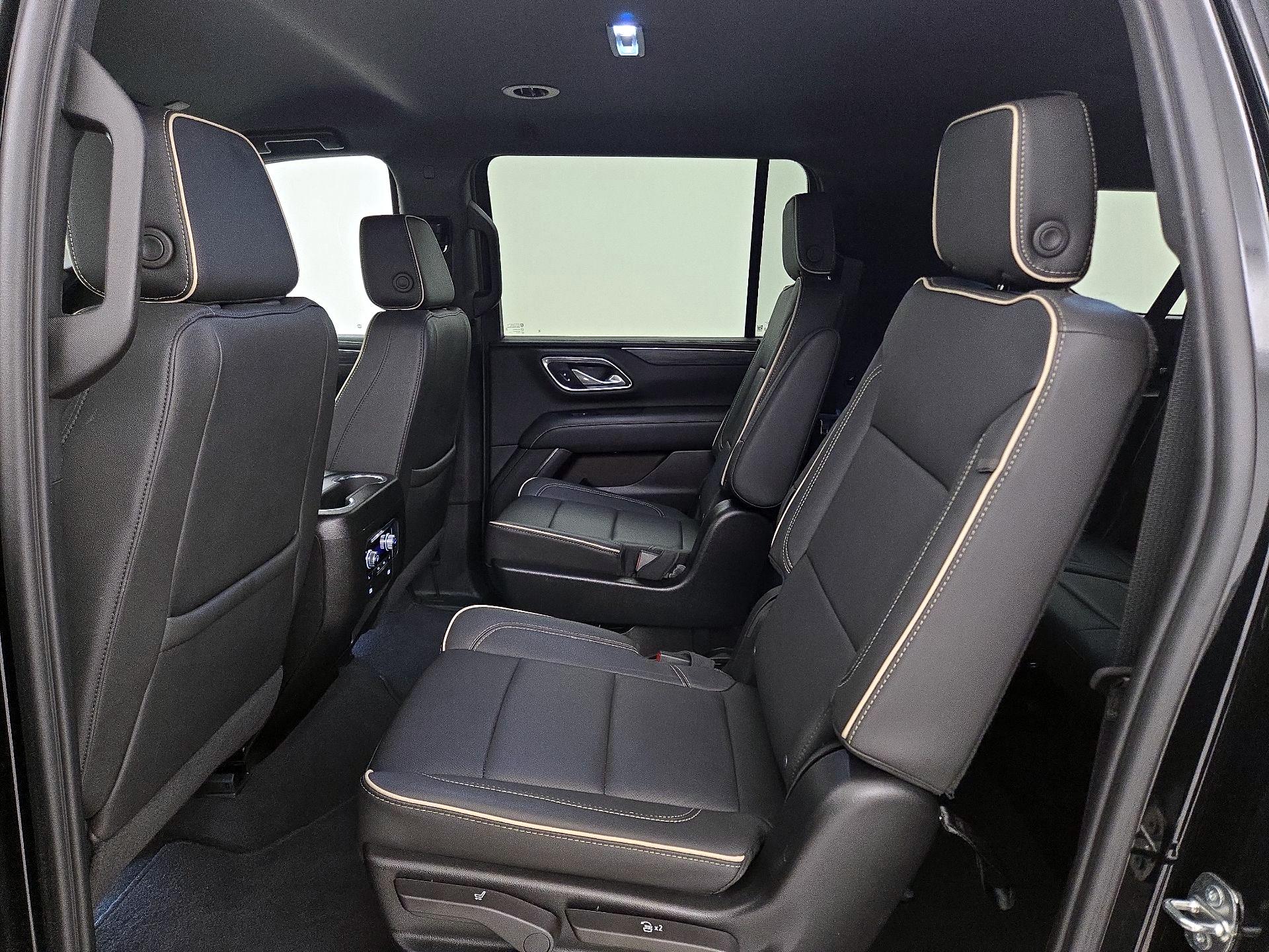 Thumbnail: 2024 GMC Yukon XL - 19