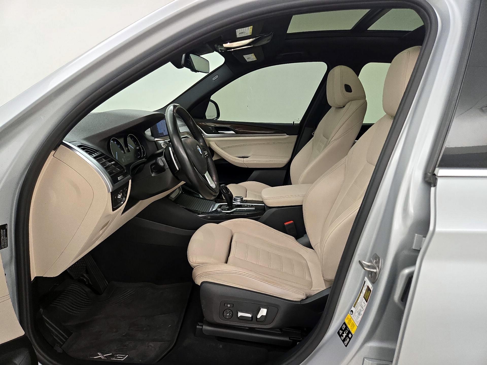 Thumbnail: 2021 BMW X3 - 11